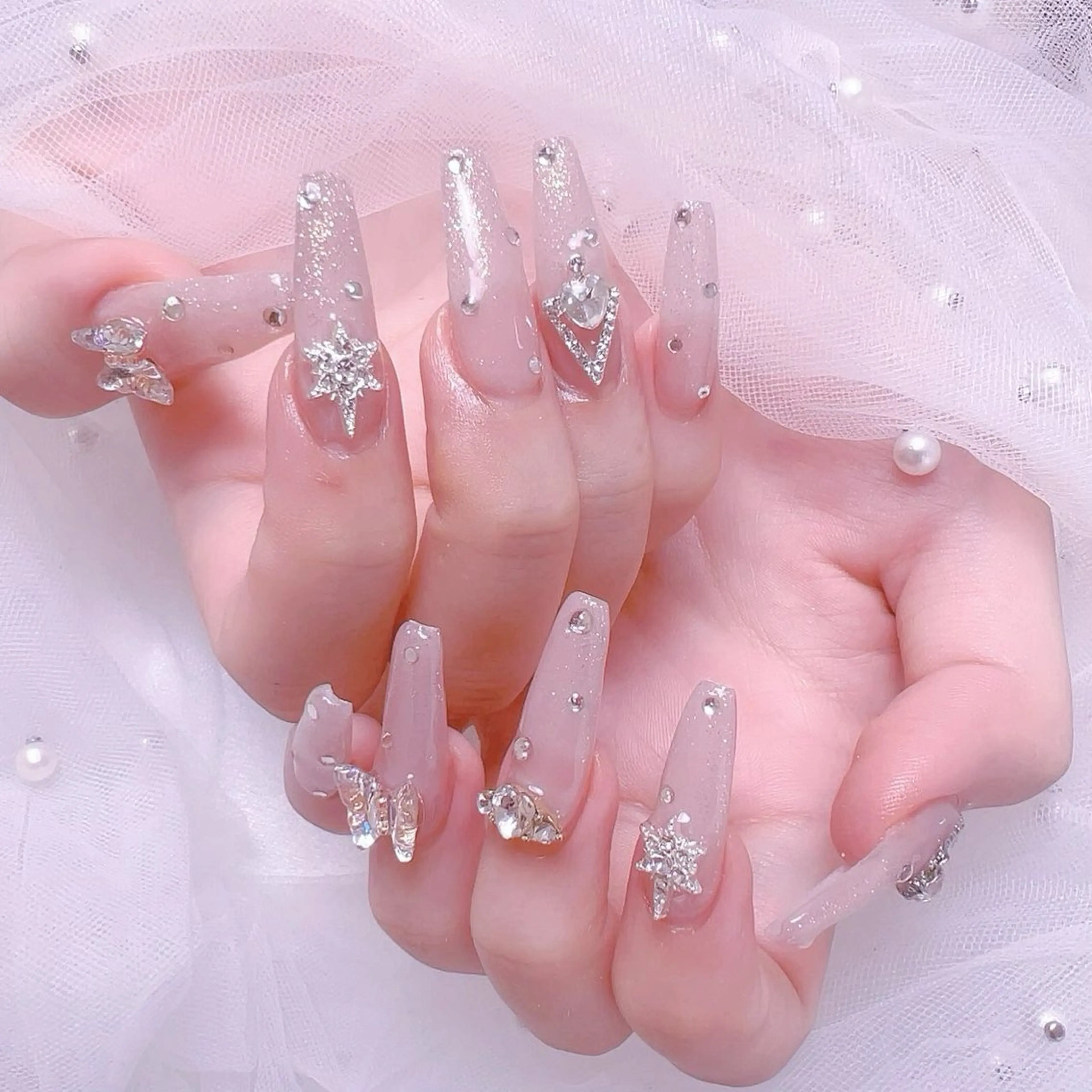 ネイル フレンチネイル ジェルネイル ハート 韓国ネイル マグネットネイル ハンドネイル ネイルサロン lotusのネイルデザイン