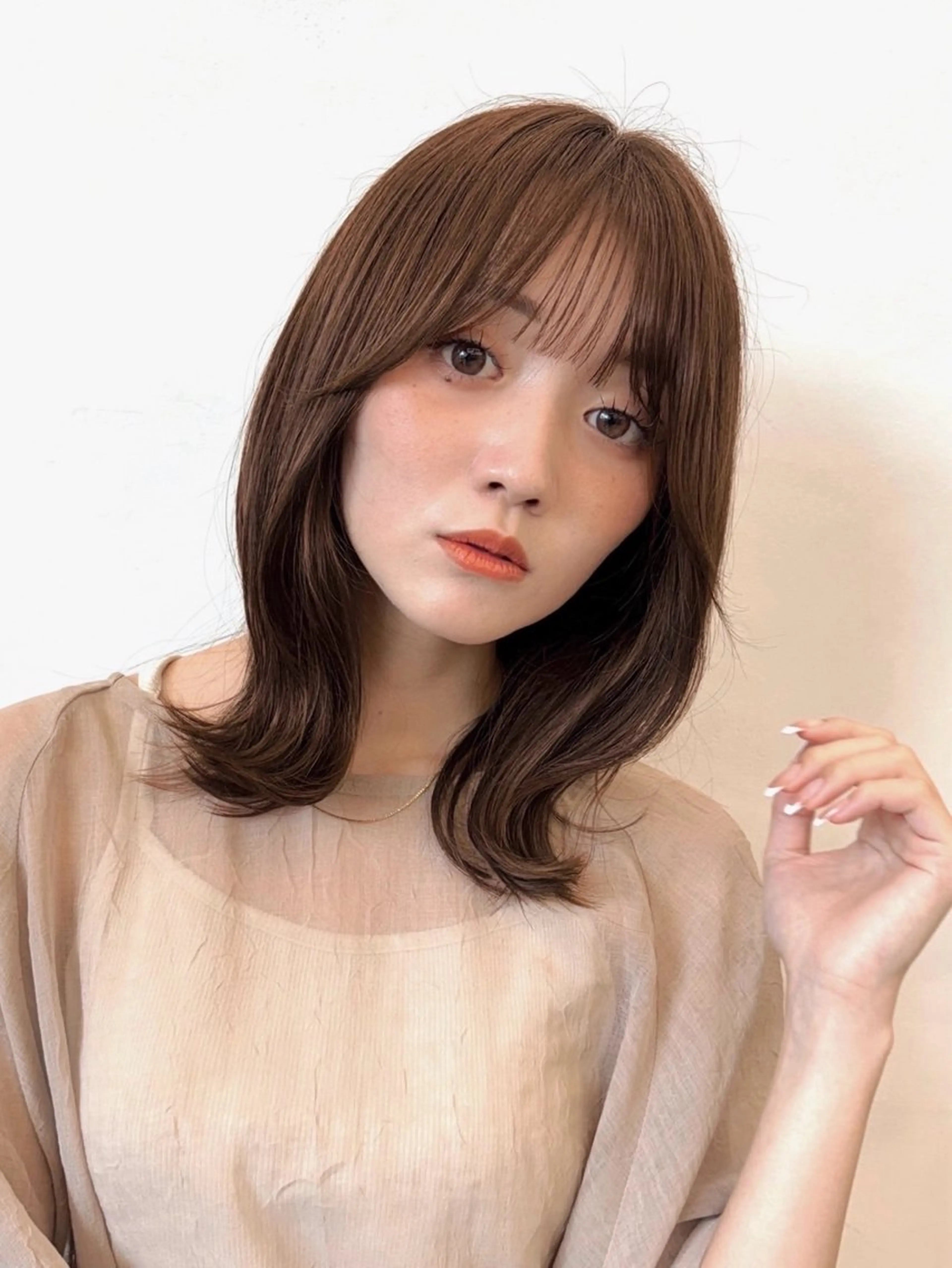 ミディアム カラー ヘアアレンジ ベージュカラー 透明感カラー ボブ レイヤーカット カット ヘアカラー トリートメント 🌱ボブ/レイヤー/ ベージュ/あやみ✨のヘアスタイル