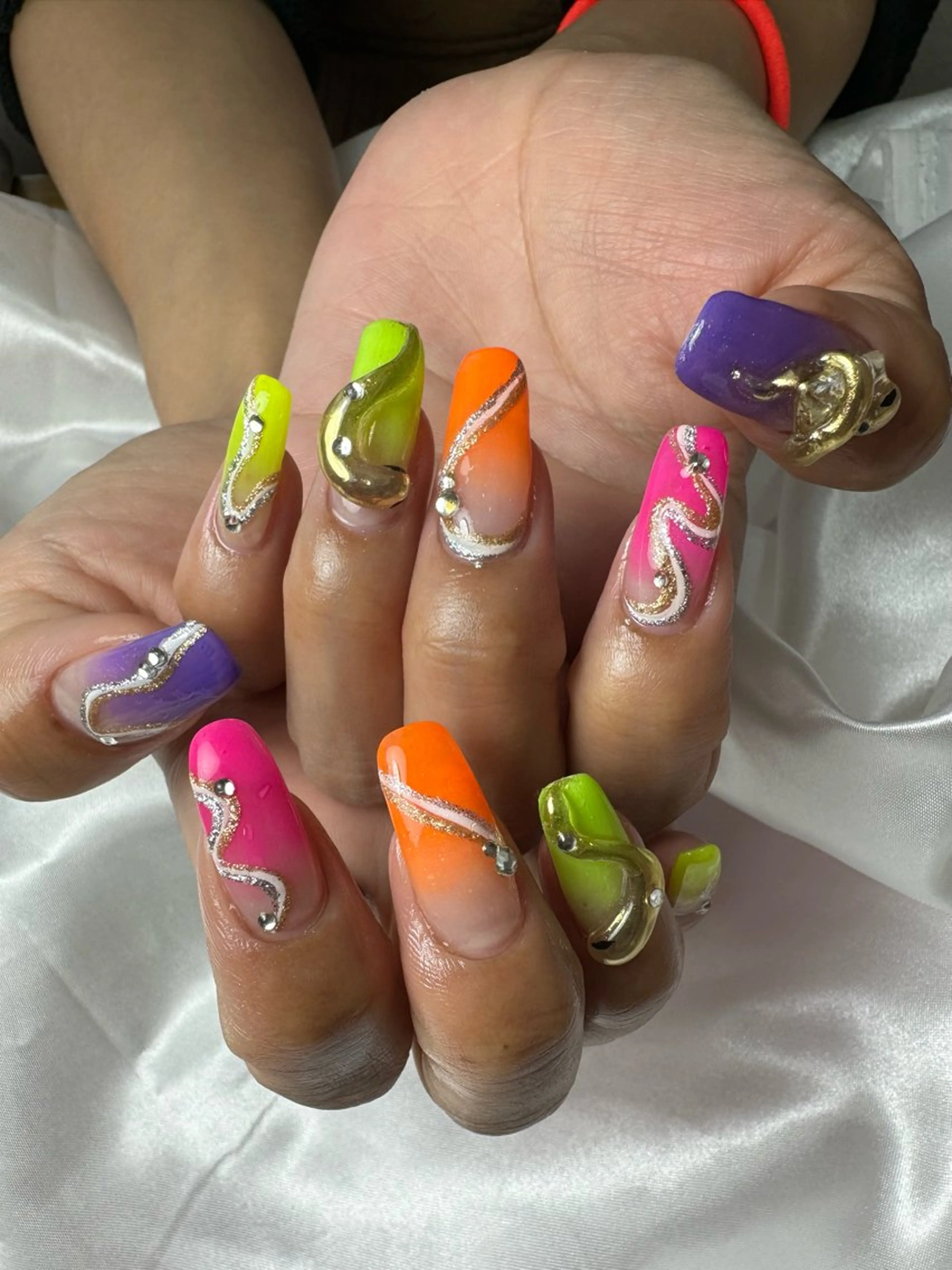 ネイル ジェルネイル ロングネイル 持ち込み パラジェル 夏ネイル ハンドネイル flowers nailのネイルデザイン
