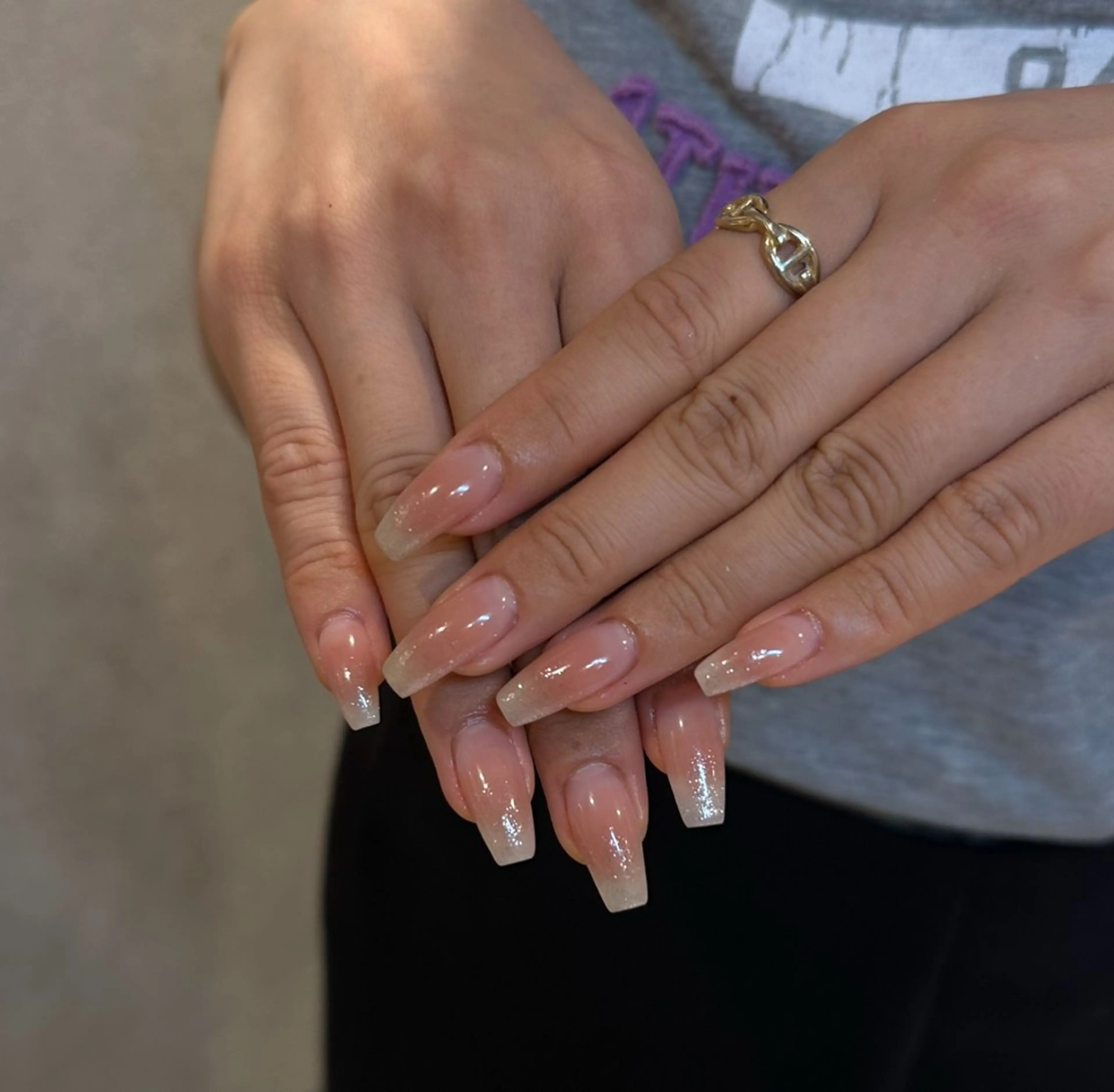 ネイル ハンドネイル She nail studio 原宿店所属・emi 🩵美フォルムのネイルデザイン