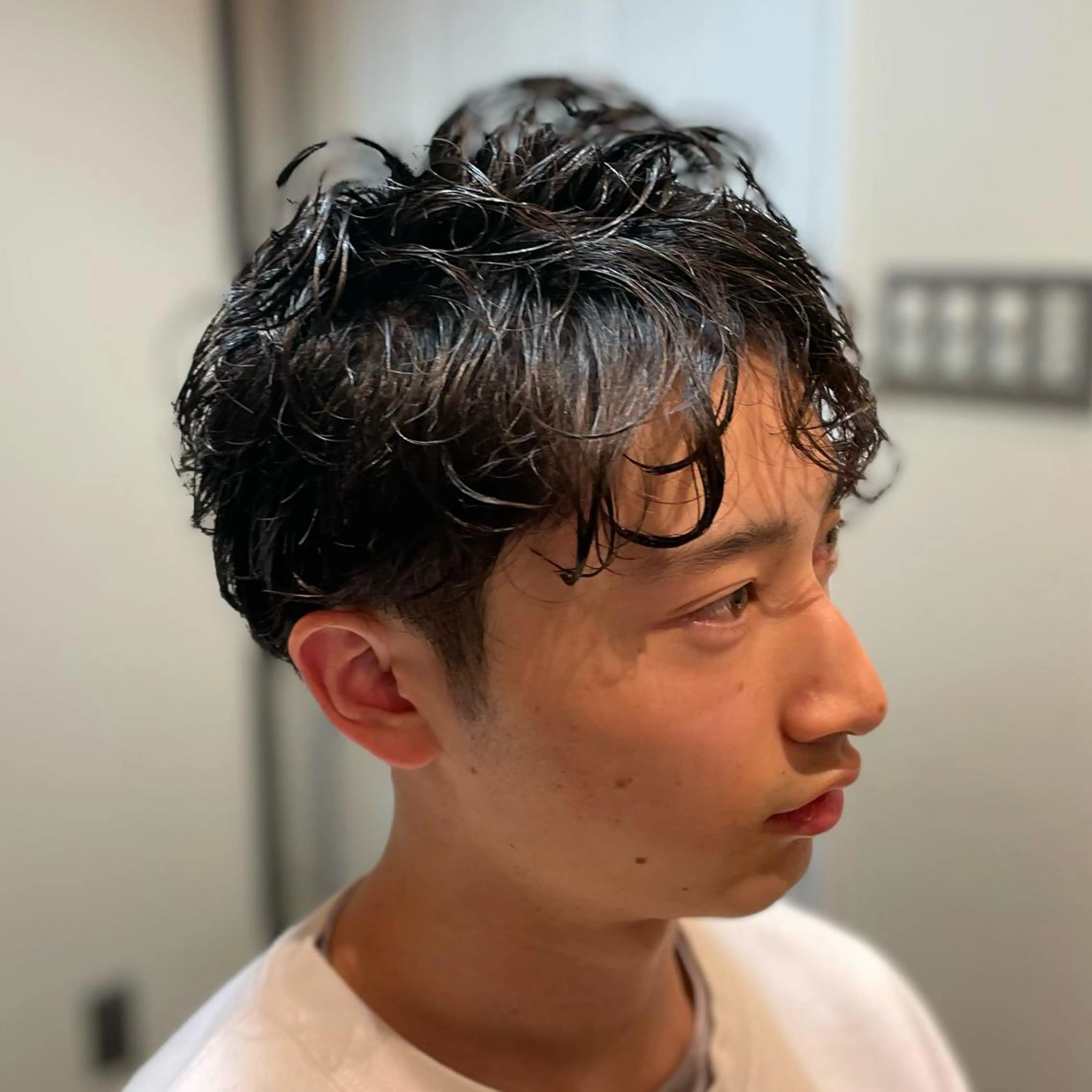 ミディアム パーマ メンズ ミディアムパーマ メンズパーマ ヨリソイhair salon所属・浦添メンズ 経験20年／のヘアスタイル