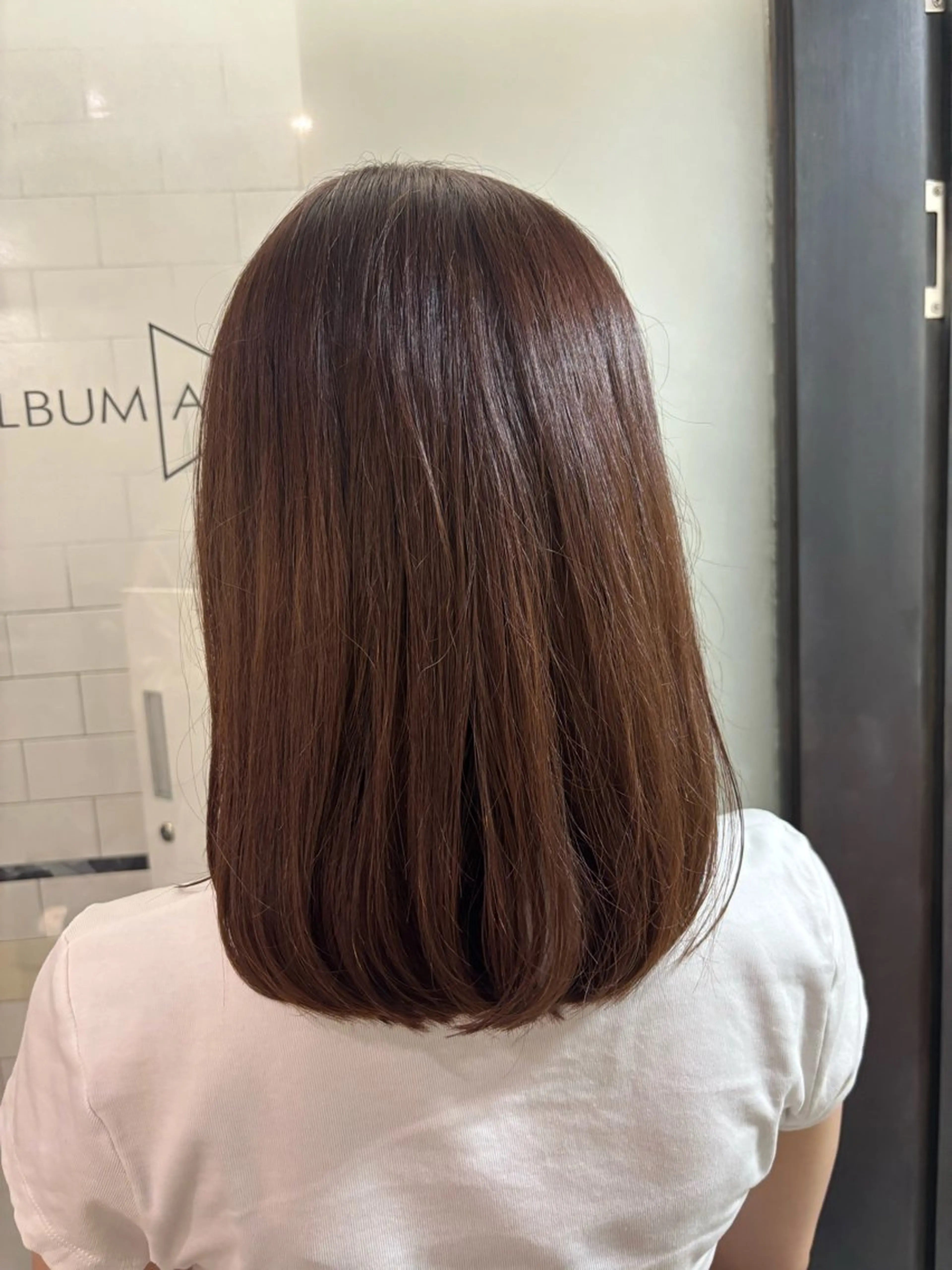 ミディアム ALBUM Academy成田楓のヘアスタイル