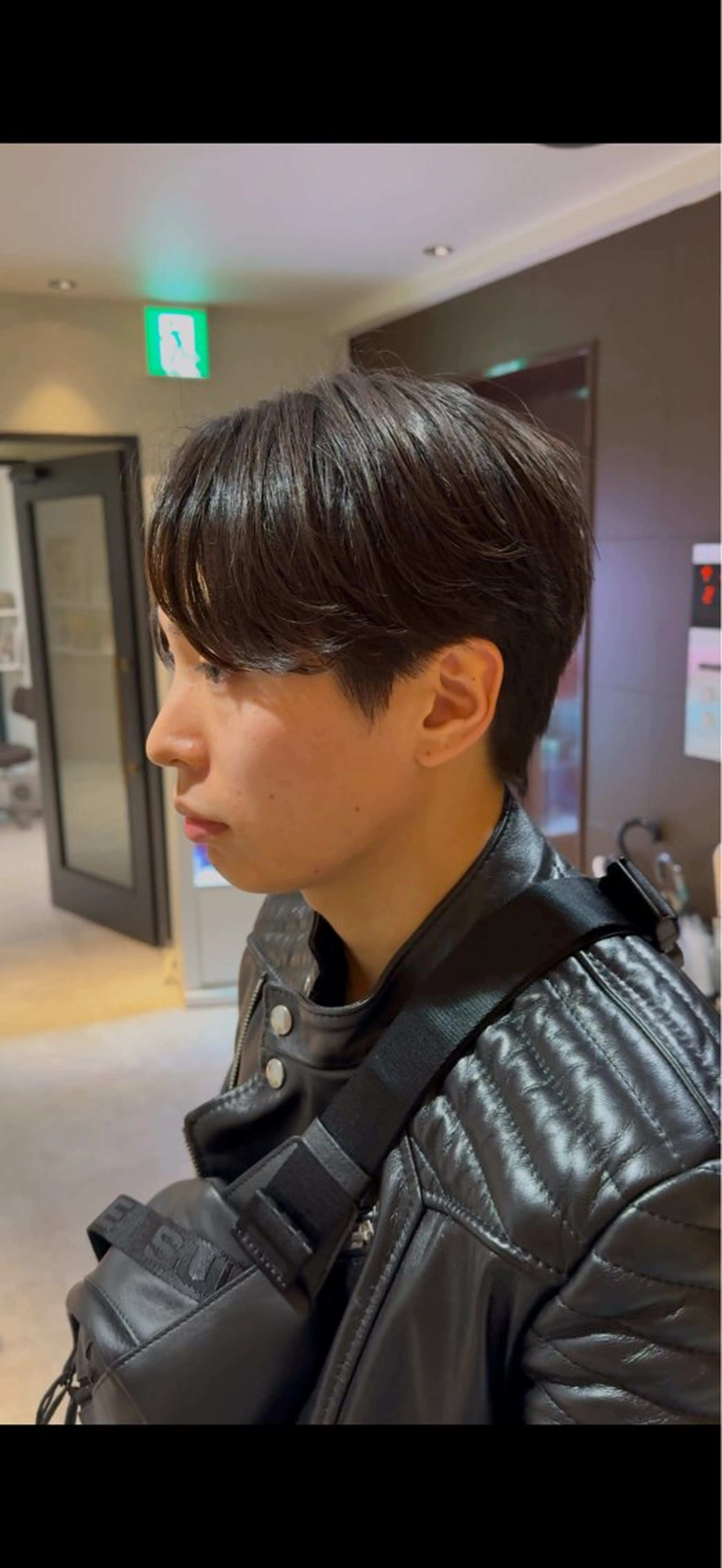 ショート メンズ センターパート メンズ韓国風 メンズパーマ 韓国風ヘア LICO HAIR＆RELAXATION 名駅店所属・メンズ特化美容師/ パーマ/波巻き/陸翔のヘアスタイル