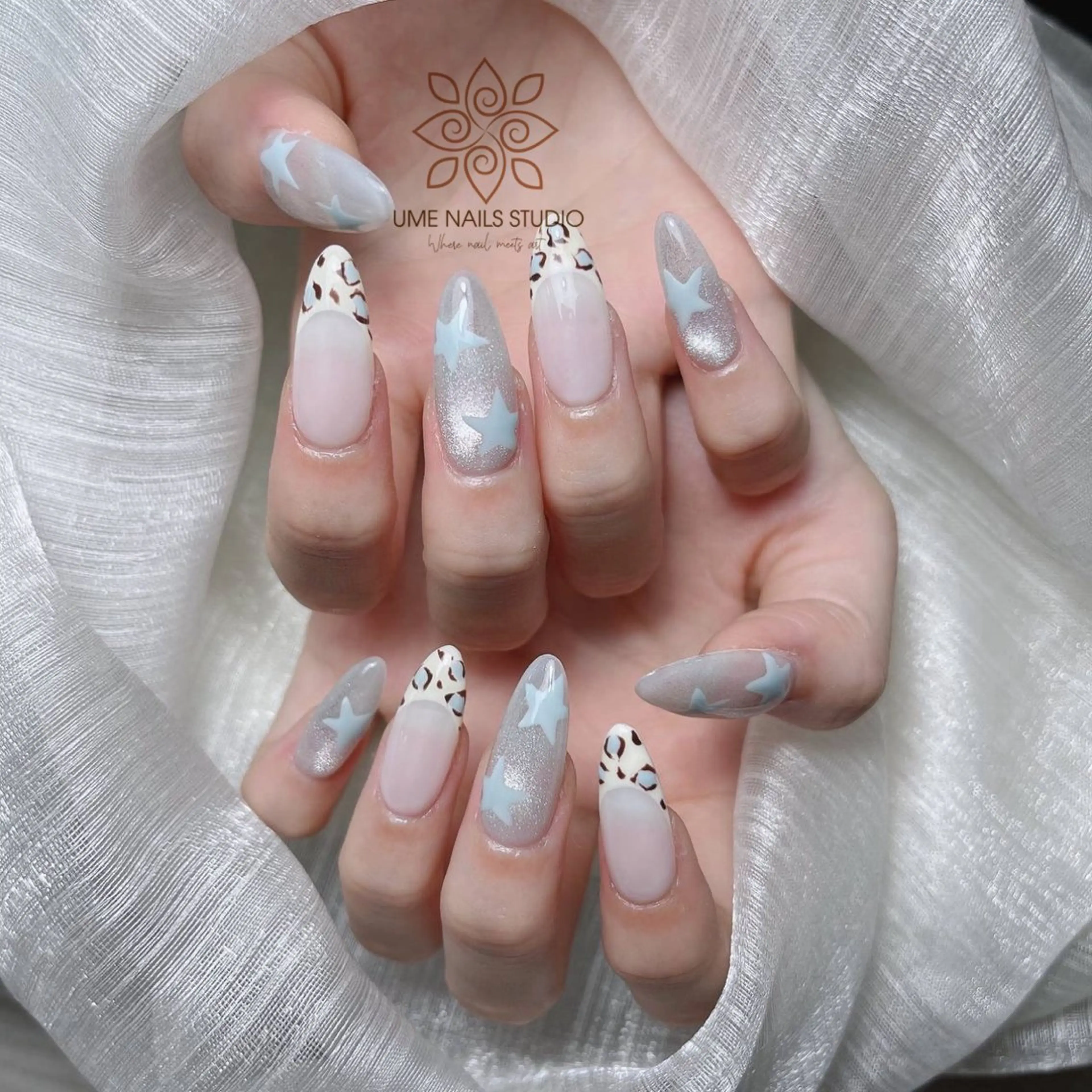 ネイル チークネイル クリアネイル ガーリー キラキラネイル 韓国ネイル ハンドネイル Ume Nail Studioのネイルデザイン