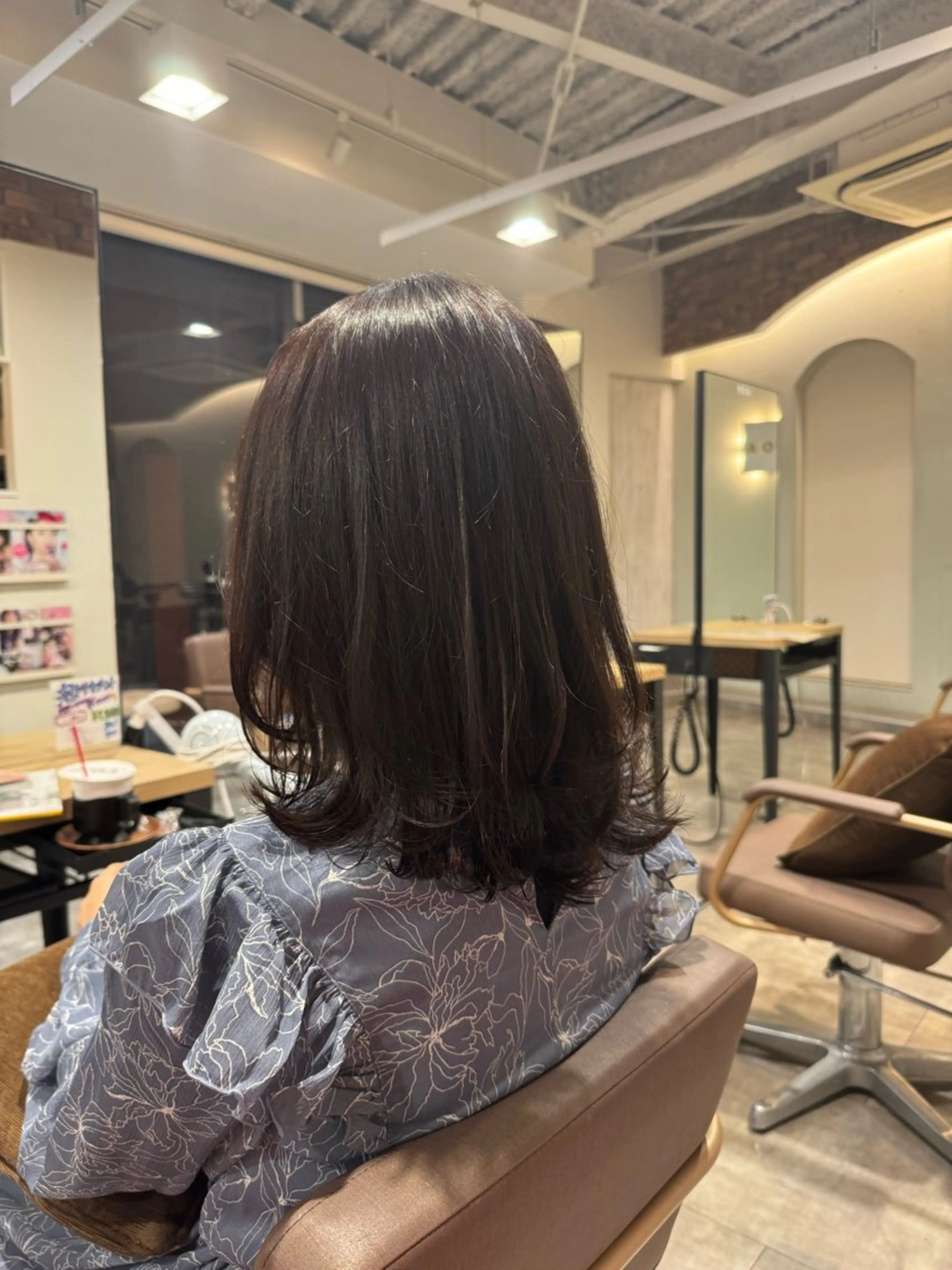 ミディアム ミディアムレイヤー レイヤーカット ブリーチなし ダブルカラー三國雅矢のヘアスタイル