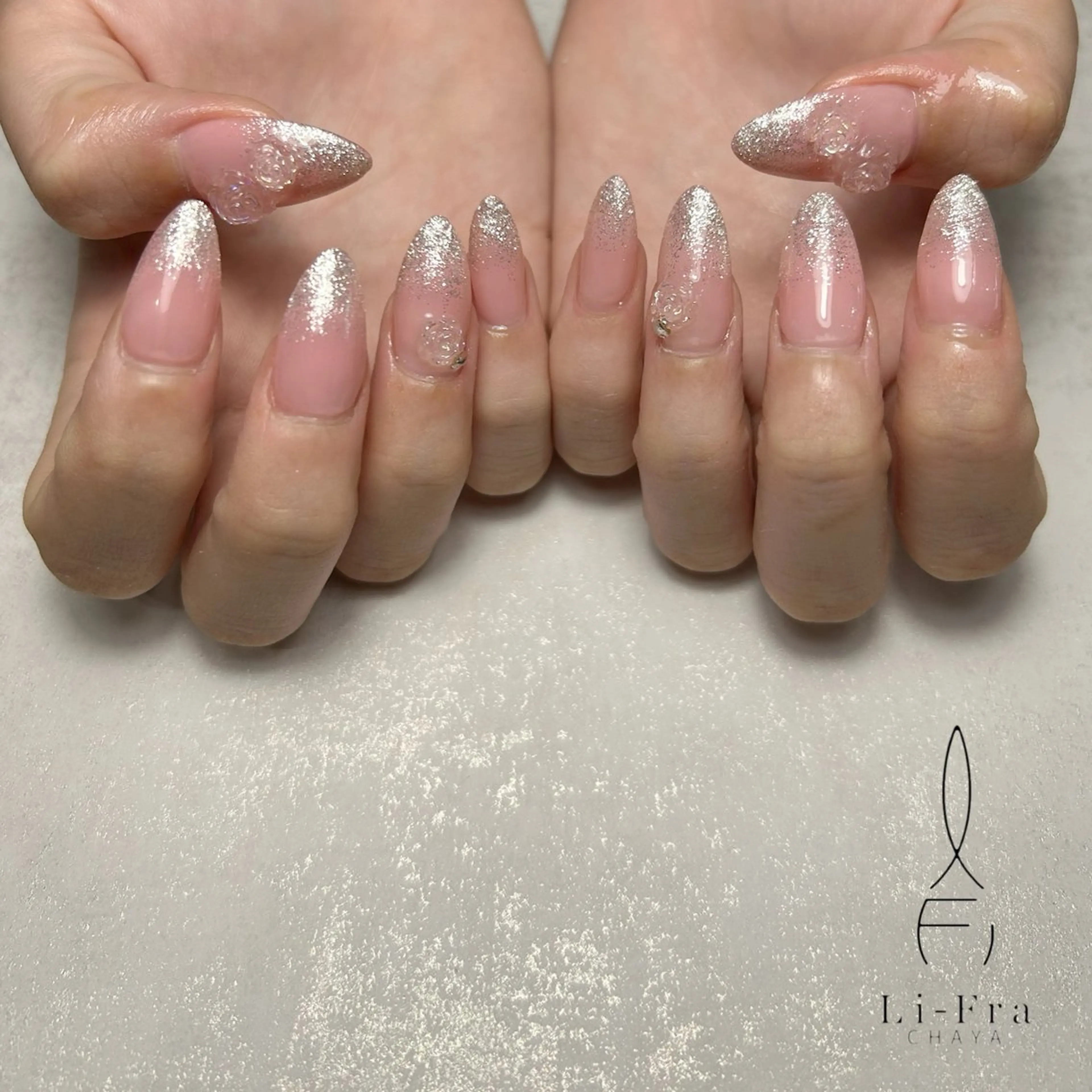 ネイル ハンドネイル lifra MANAKAのネイルデザイン