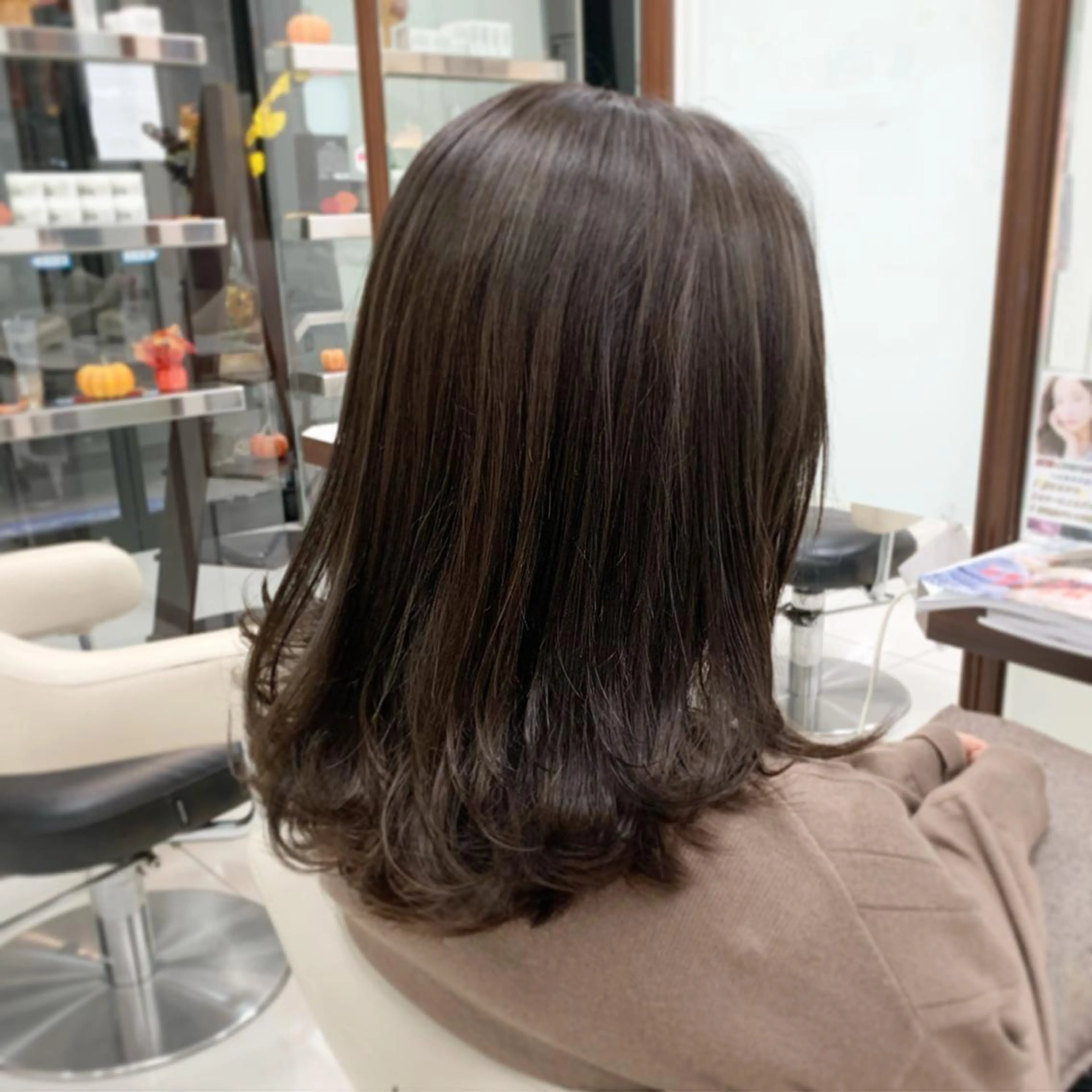 セミロング ally新百合ヶ丘 フジムラユウスケのヘアスタイル