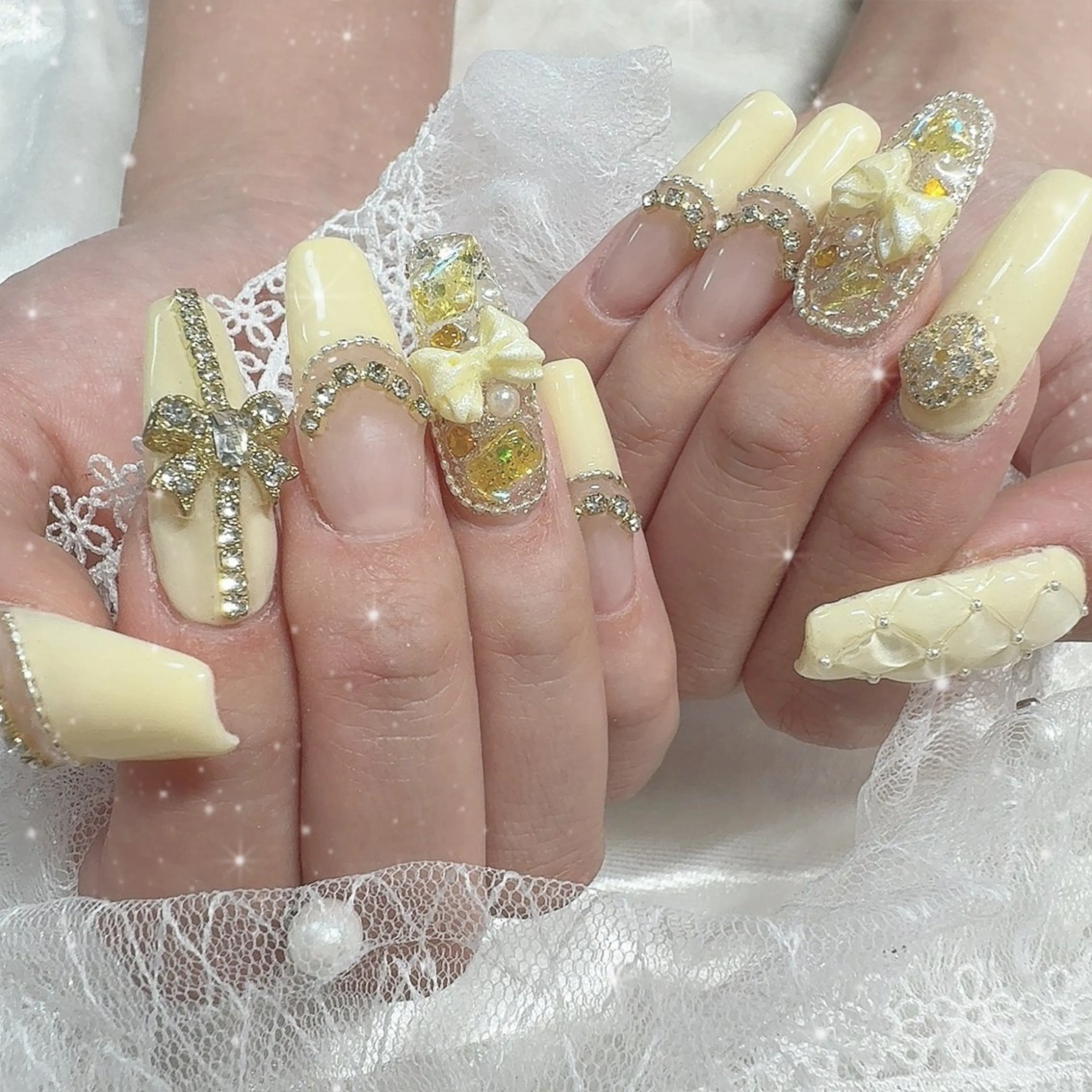 ネイル フレンチネイル リボン 春ネイル 黄色 Bestnail所属・Best Nail Yu🎀🫧のネイルデザイン