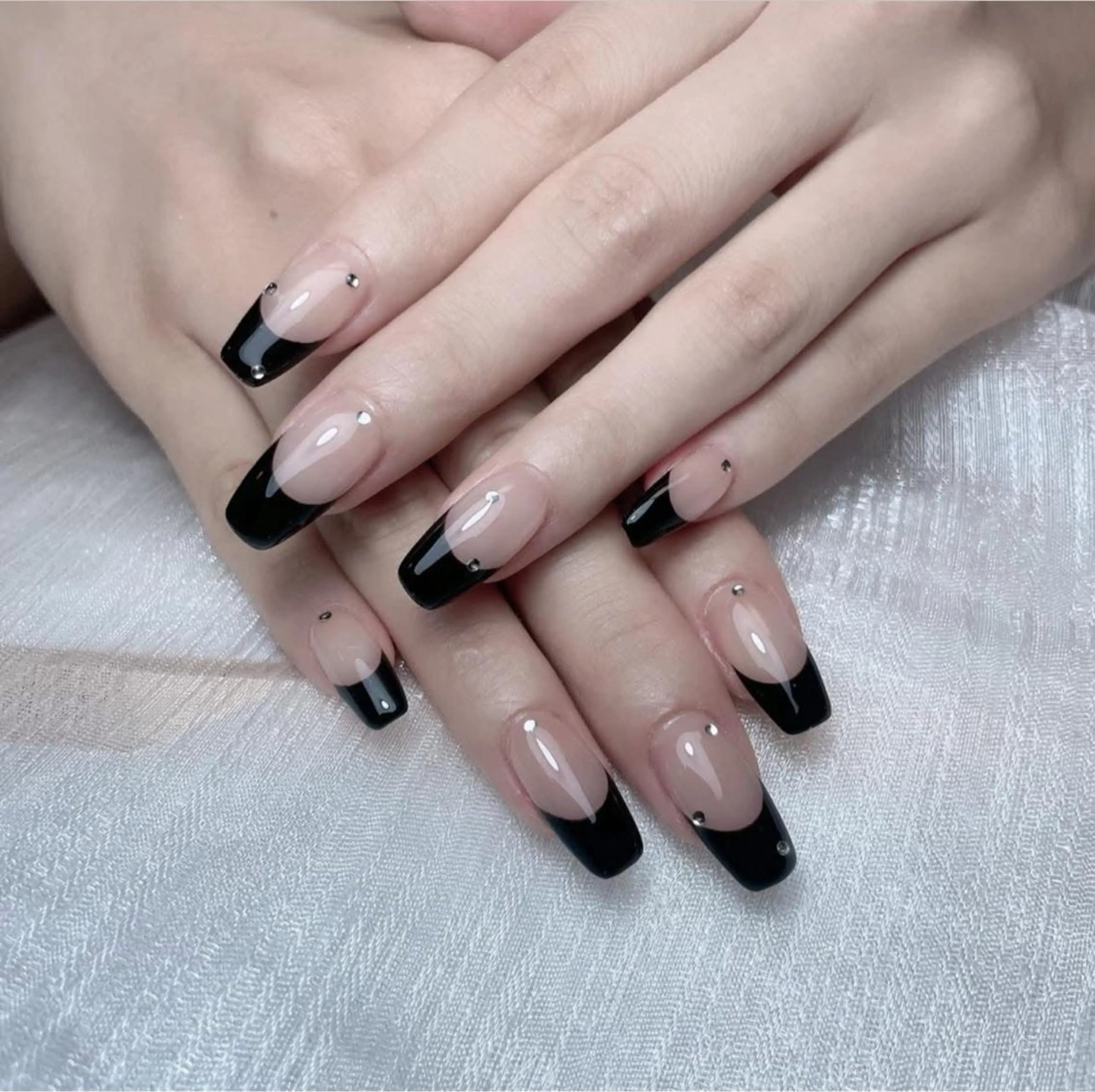 ネイル アートネイル チークネイル 長さ出し フットネイル フレンチネイル Lily nails studio所属・Lily nails studioのネイルデザイン