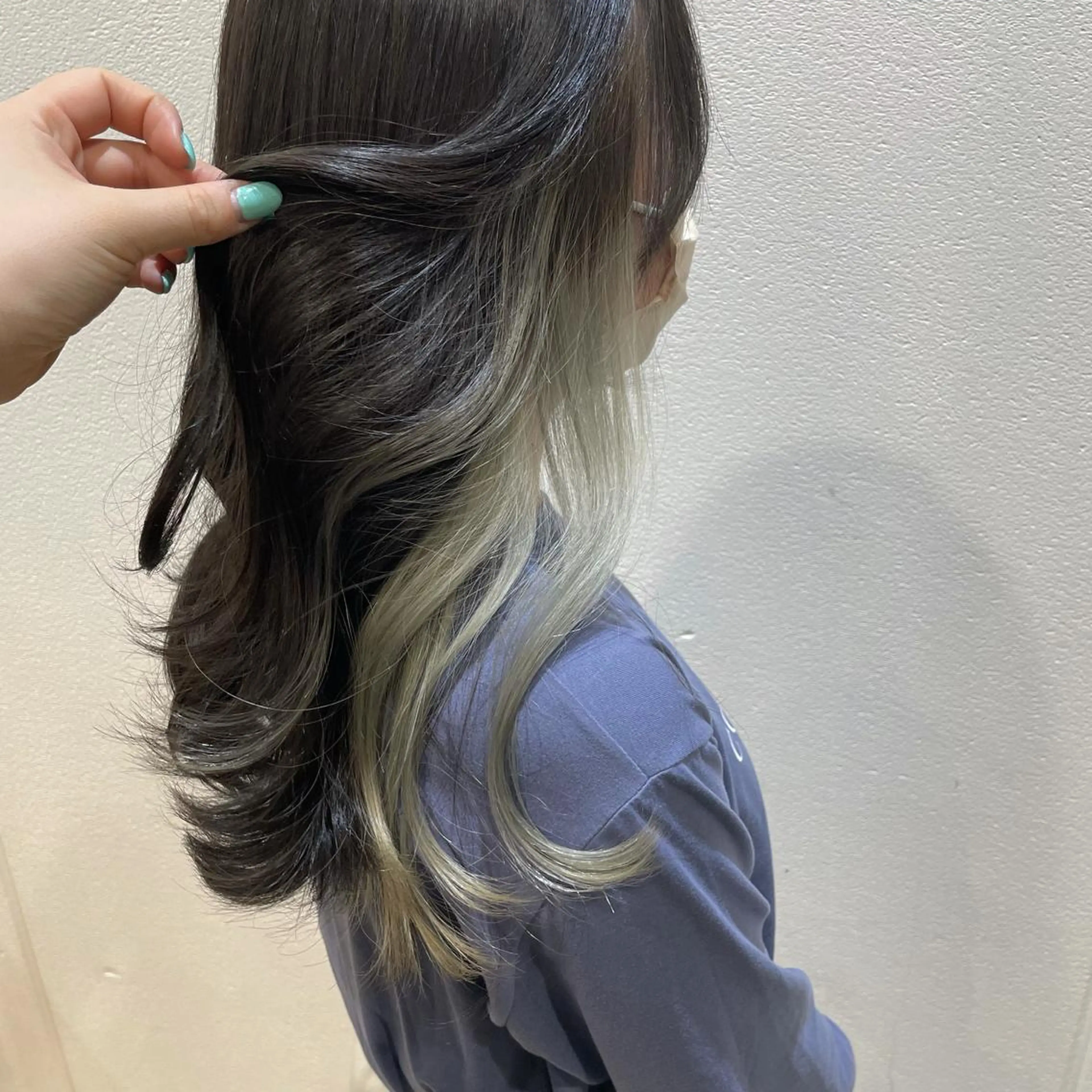 ロング カラー Lolonois梅田 /Okazaki:)のヘアスタイル