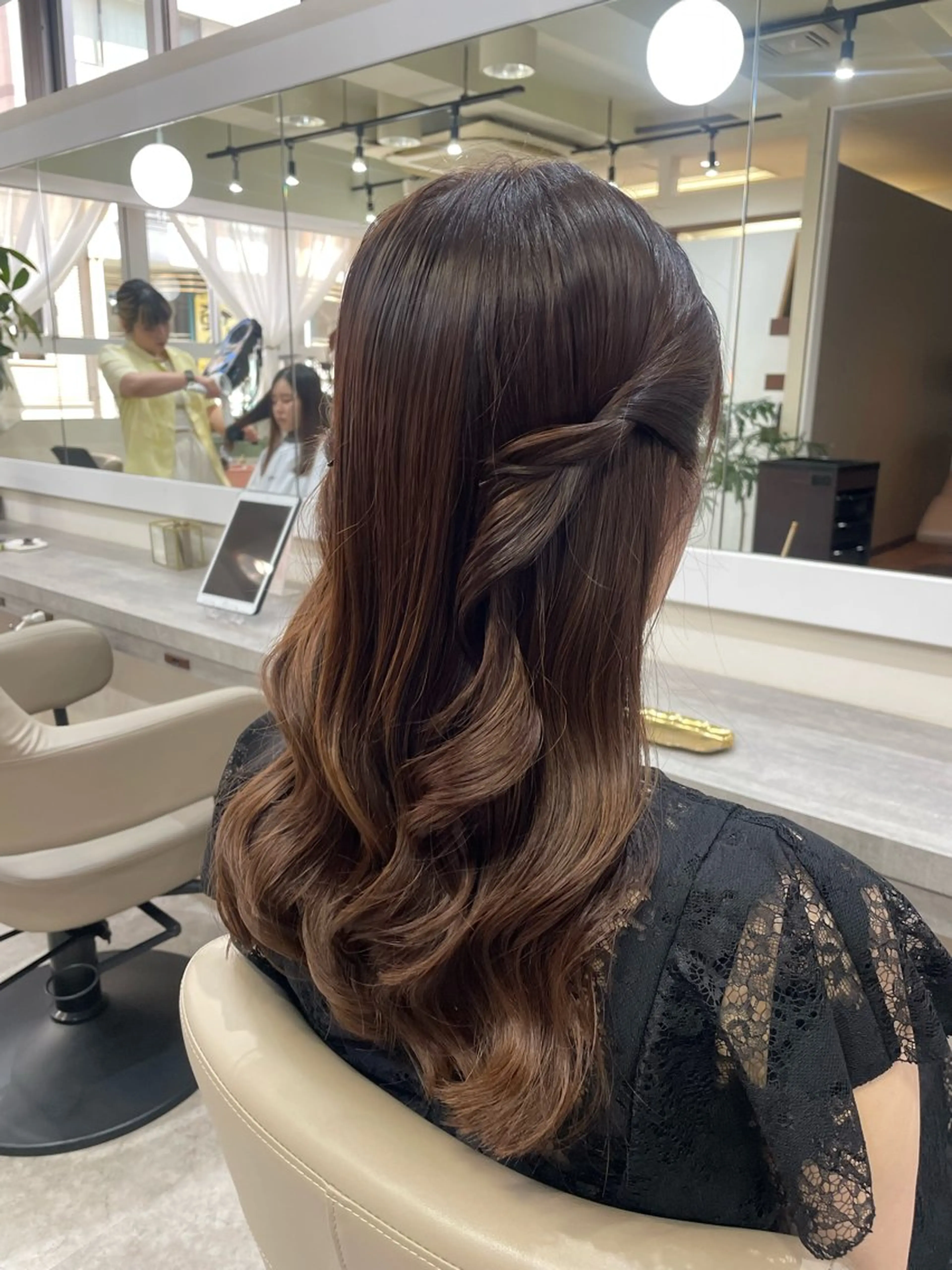 セミロング セミロングパーマ 韓国風ヘア ヘアセット 韓国風パーマ/耳つぼ ヘアセット/みづきのヘアスタイル