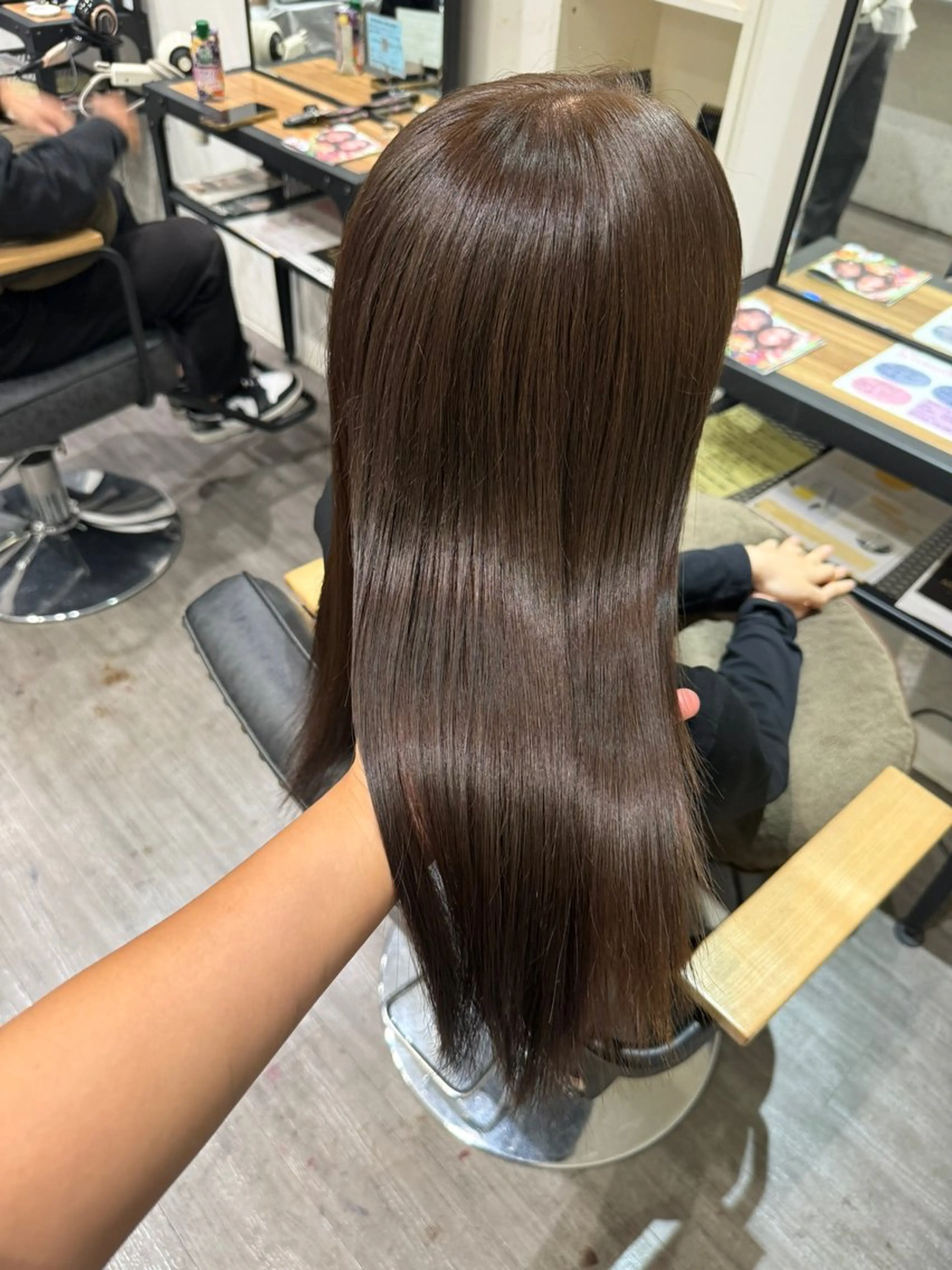 ミディアム カラー ブラウンカラー マロンブラウン ヘアカラー トリートメント 上田 紗也のヘアスタイル