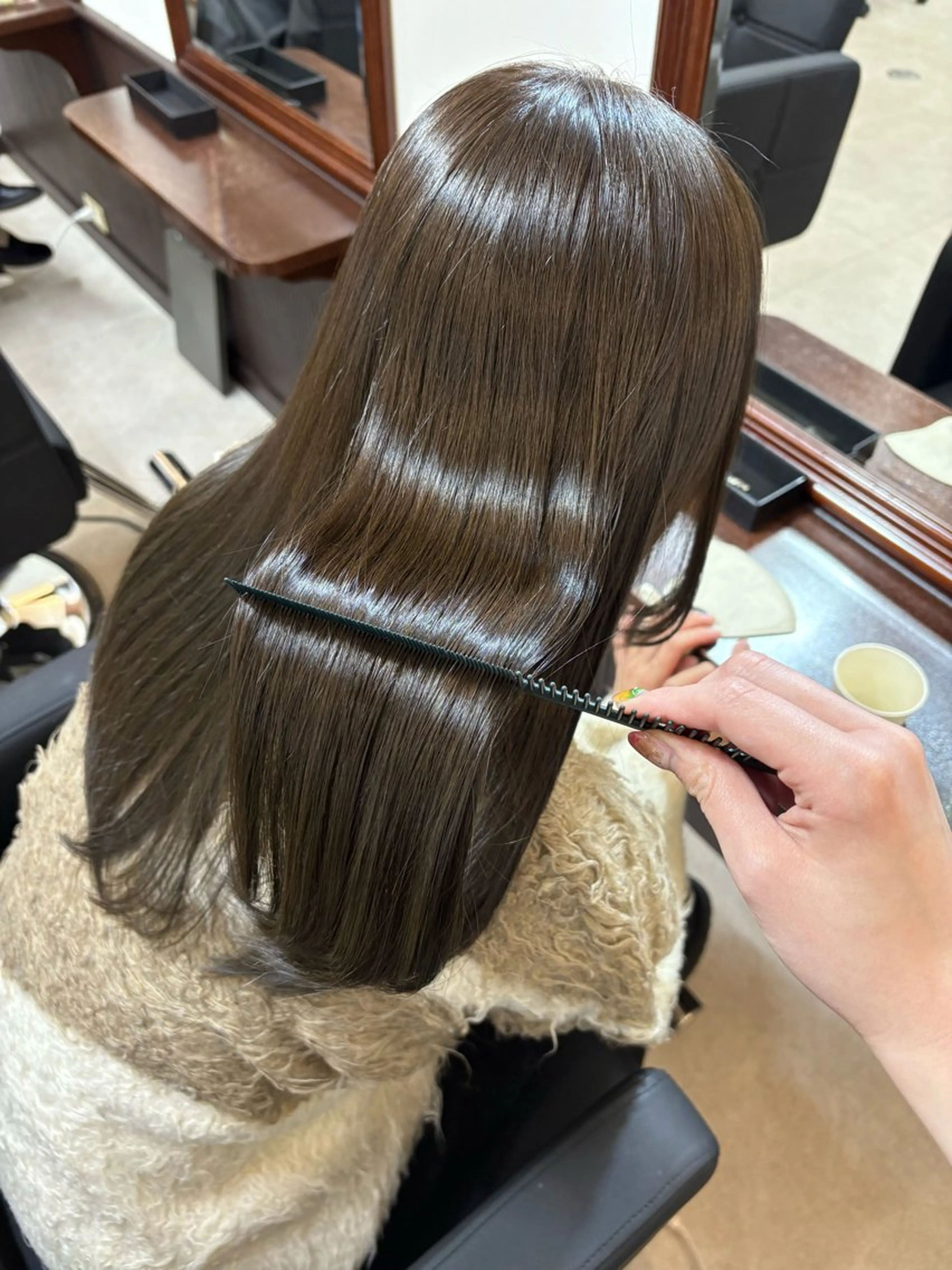 セミロング カラー ブラウンカラー オリーブブラウン トリートメント ヘアカラー トリートメント SHICUNE /ミホのヘアスタイル