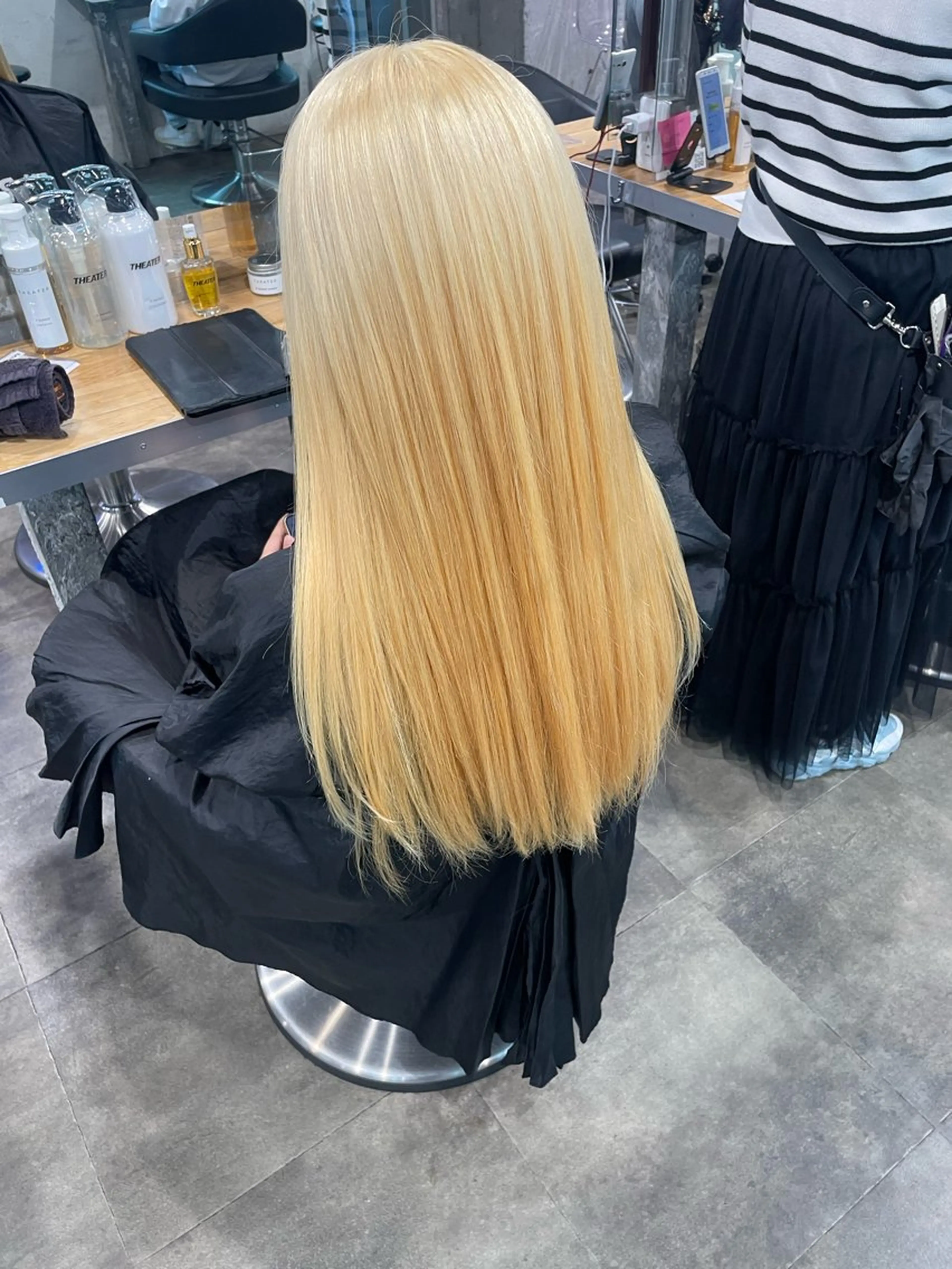 ロング カラー ヘアカラー ハイトーンブロンド 横浜💞ミオのヘアスタイル