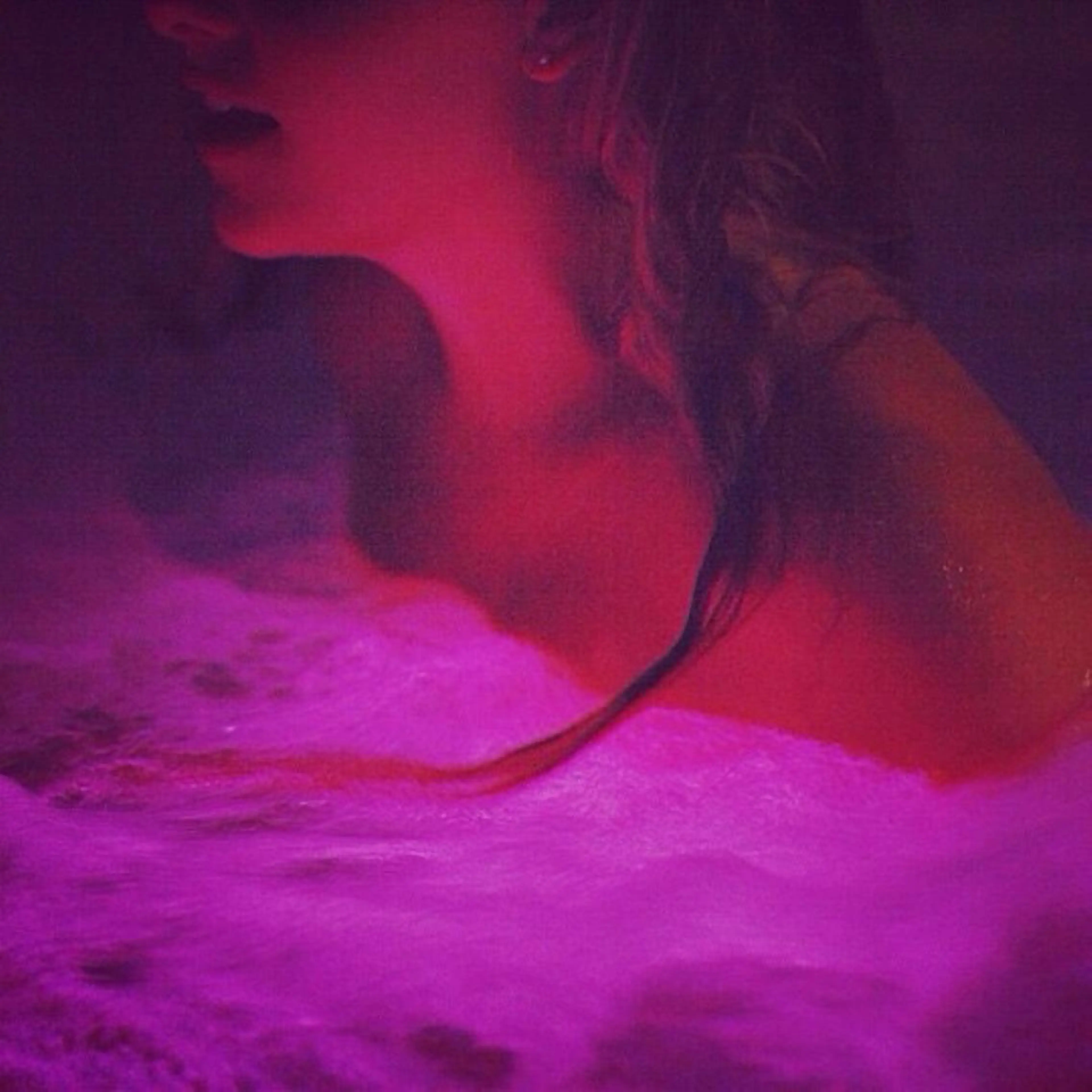 ミディアム sand&rose所属・逗子、パーマスタイル ナオイカイラのヘアスタイル