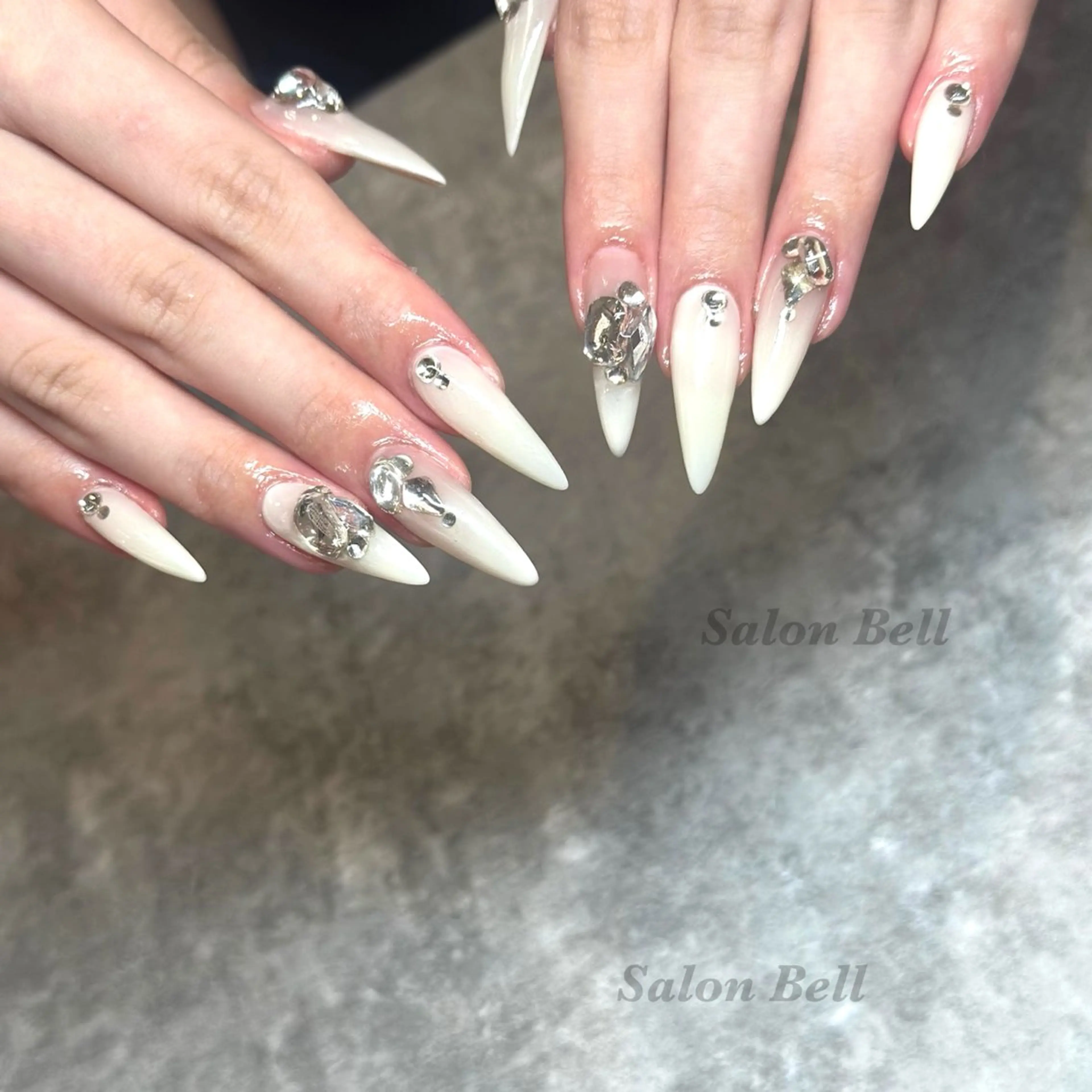 ネイル Bell 富田林店 SAYAKAのネイルデザイン