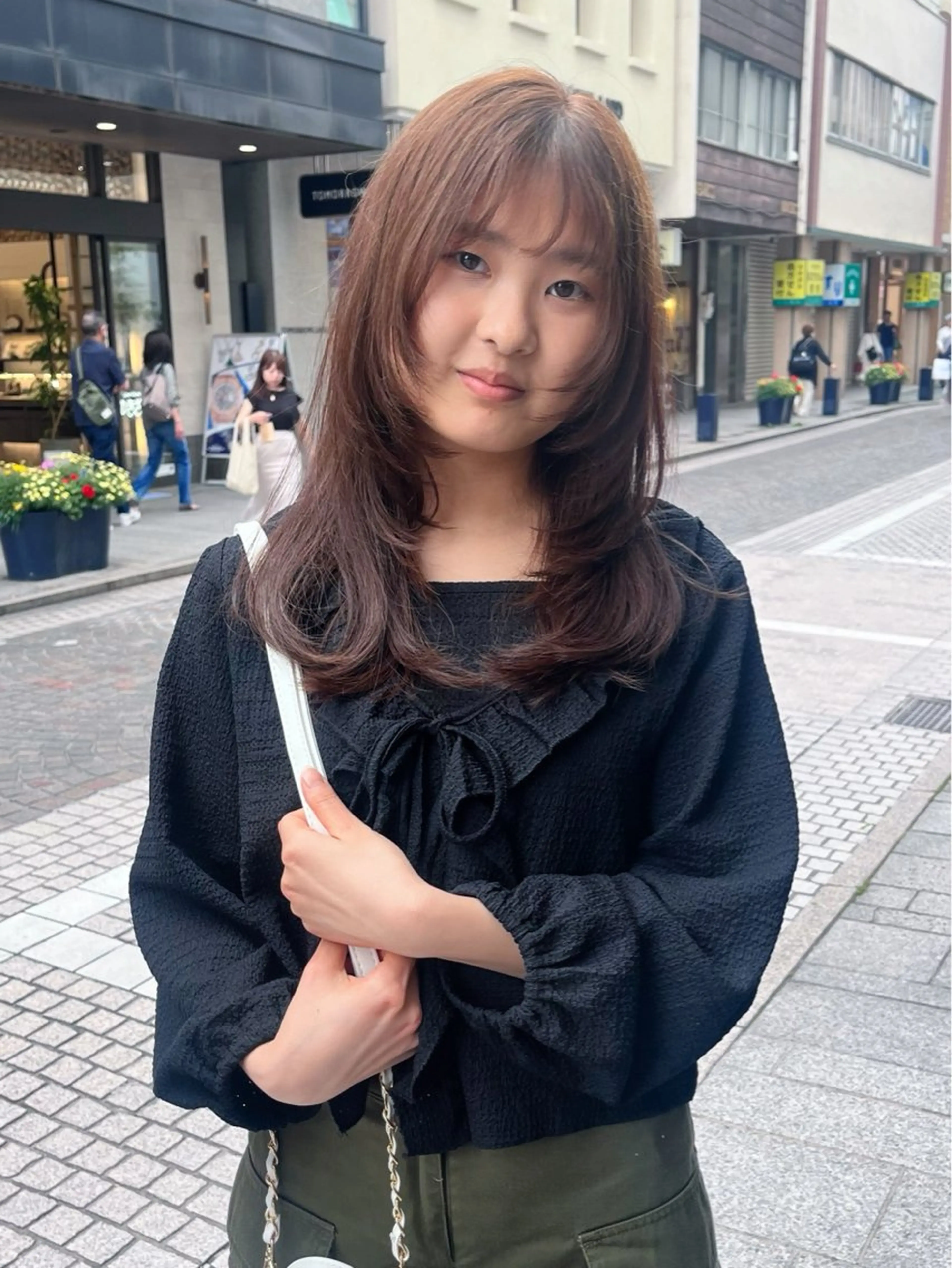 ミディアム カラー kivi 【キヴィ】所属・似合わせカット Rinka🌻のヘアスタイル