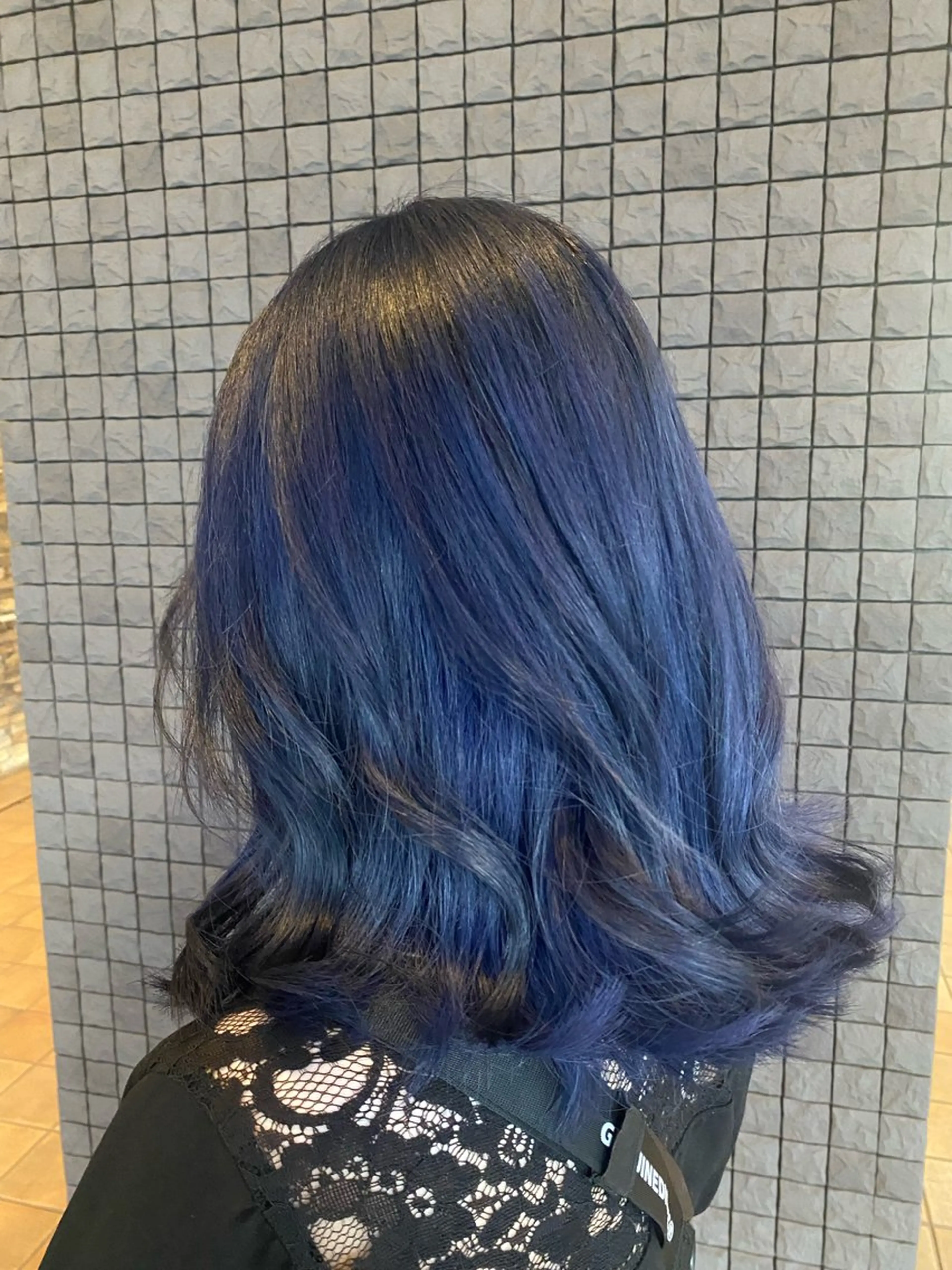 ミディアム カラー ブルーカラー ヘアカラー トリートメント 🐰ツヤ感カラー🐰 ななこのヘアスタイル
