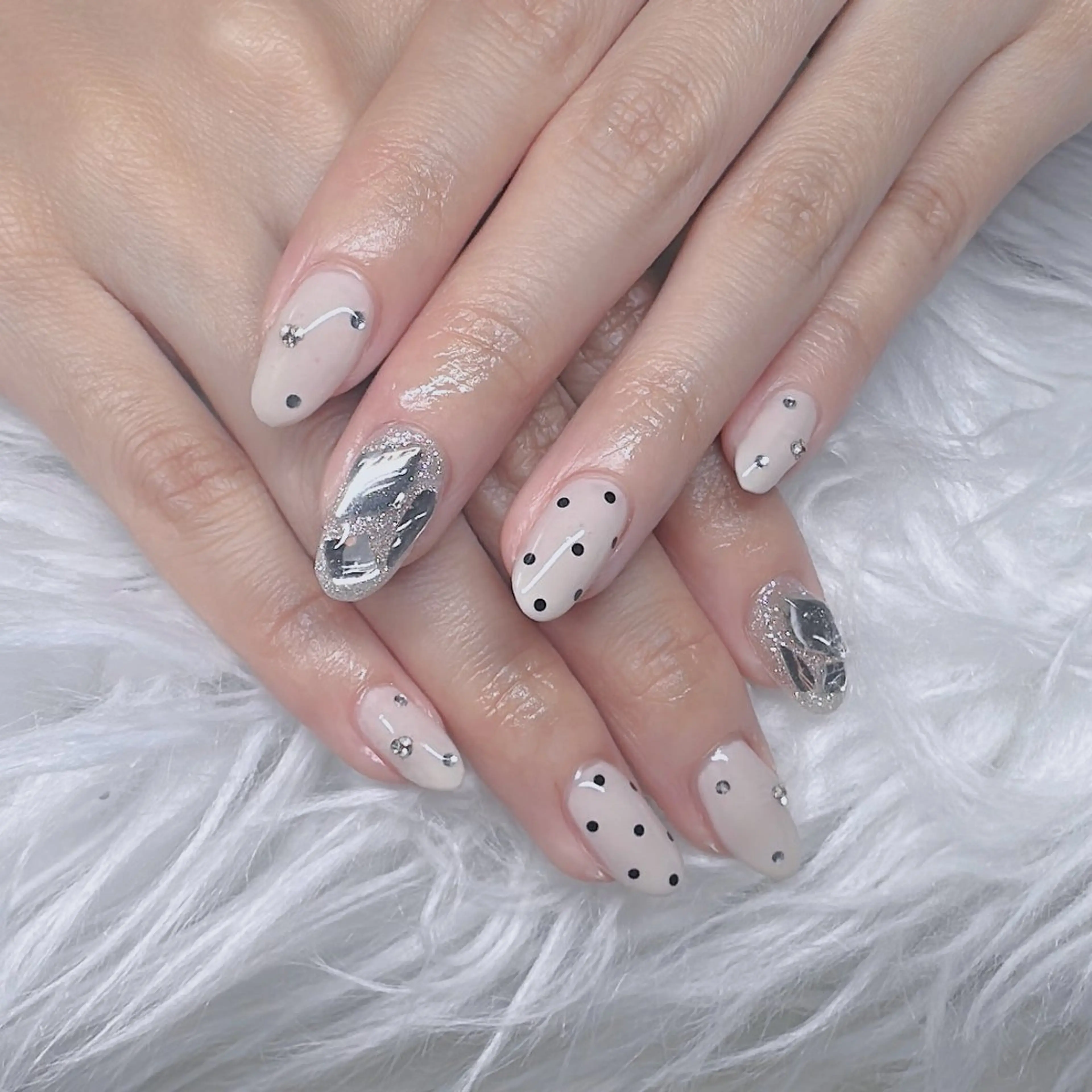 ネイル ハンドネイル Momo🍑 【パラジェル取扱店】のネイルデザイン