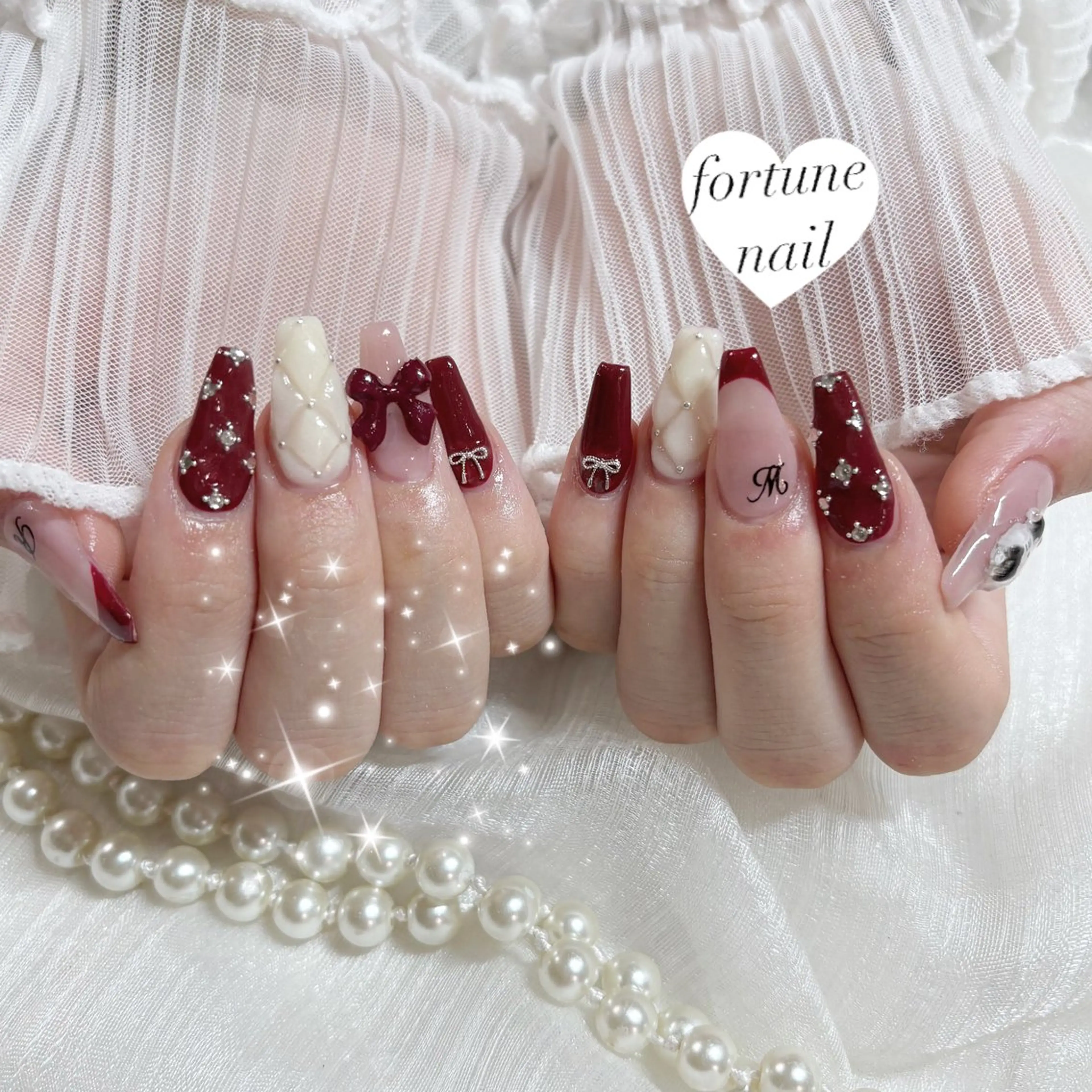 ネイル ボルドー ストーンネイル 冬ネイル ハンドネイル 💎saori 💎のネイルデザイン
