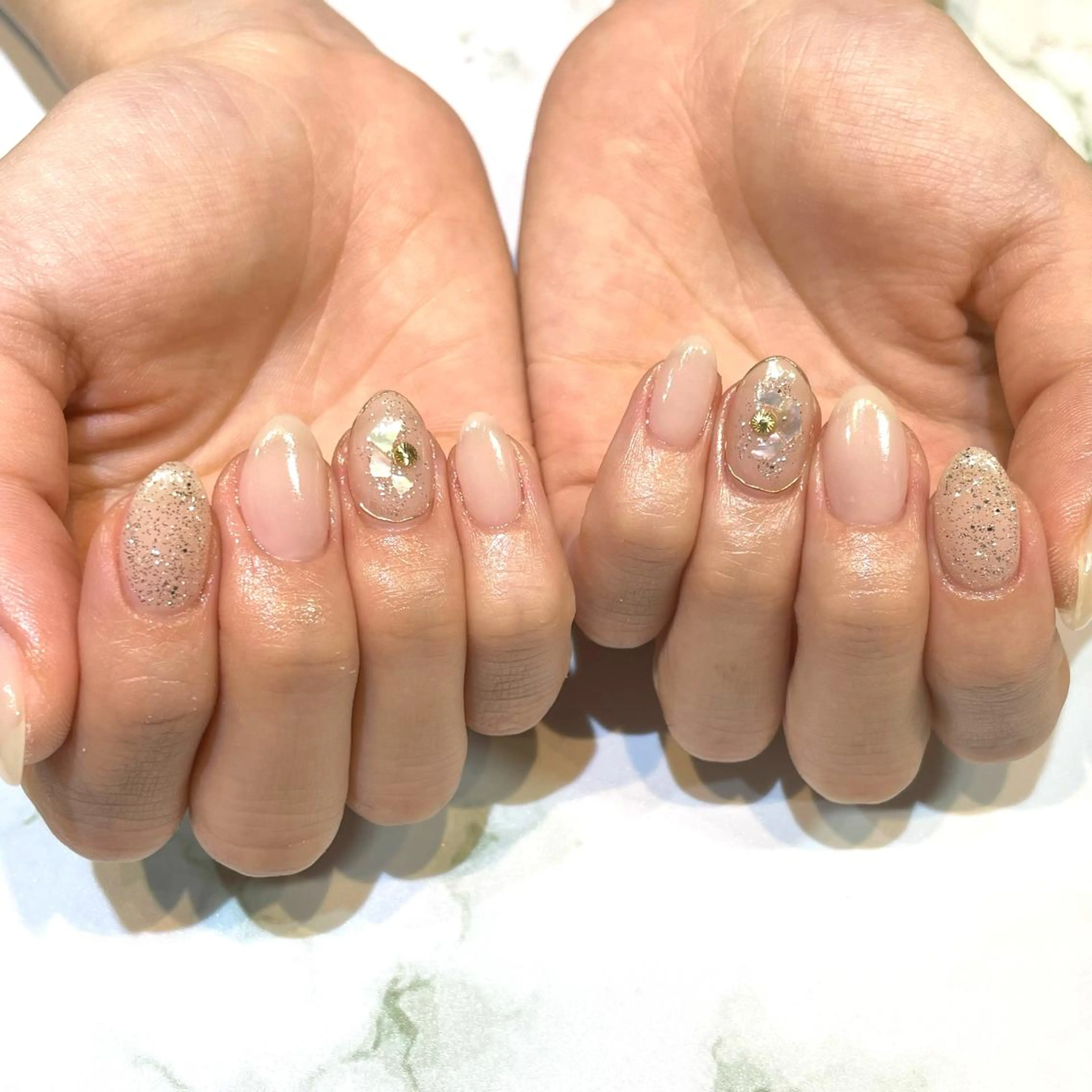 ネイル シンプルネイル ハンドネイル 糀屋 彩奈のネイルデザイン