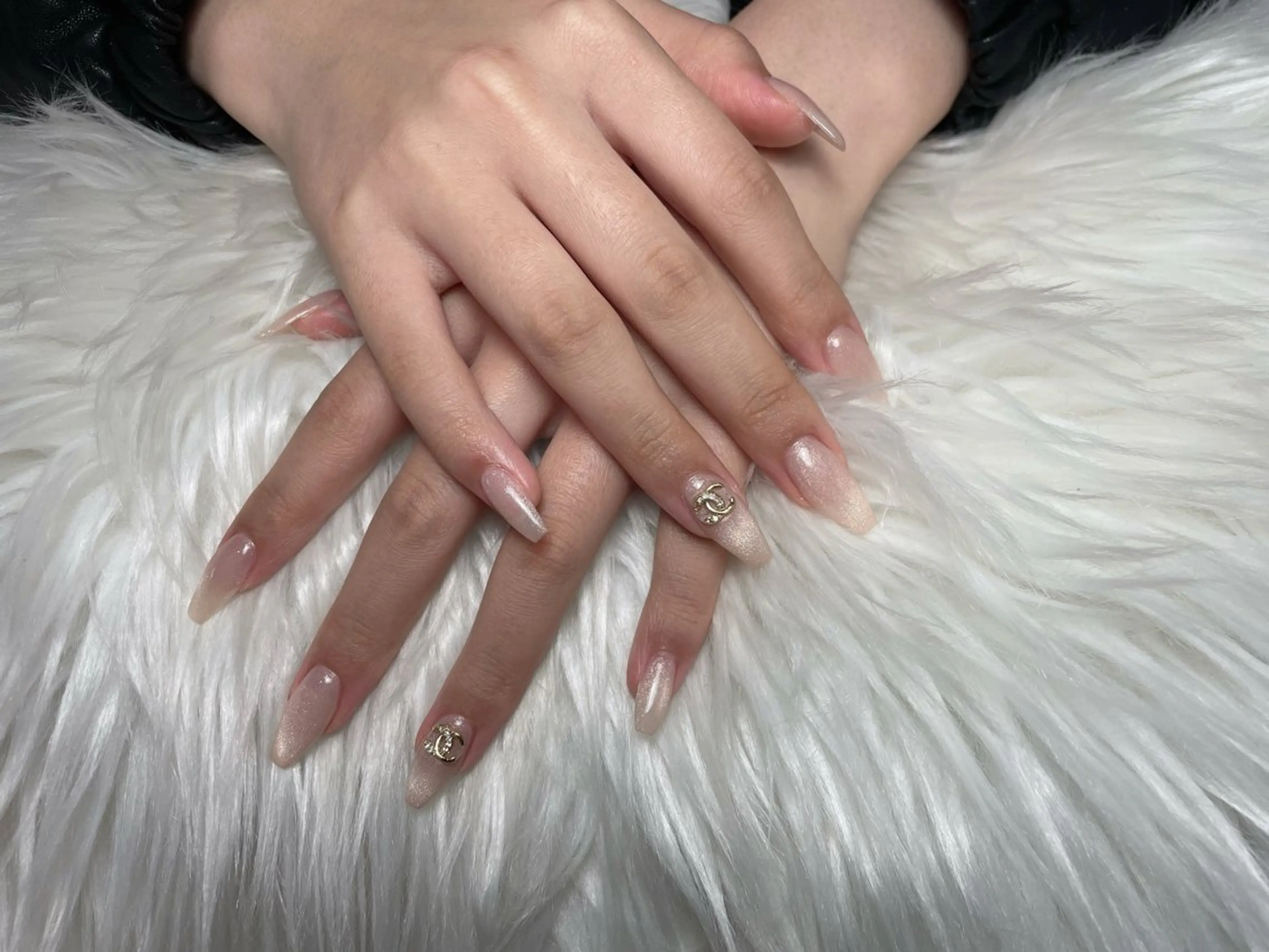 ネイル Eclat登戸店 サリナのネイルデザイン