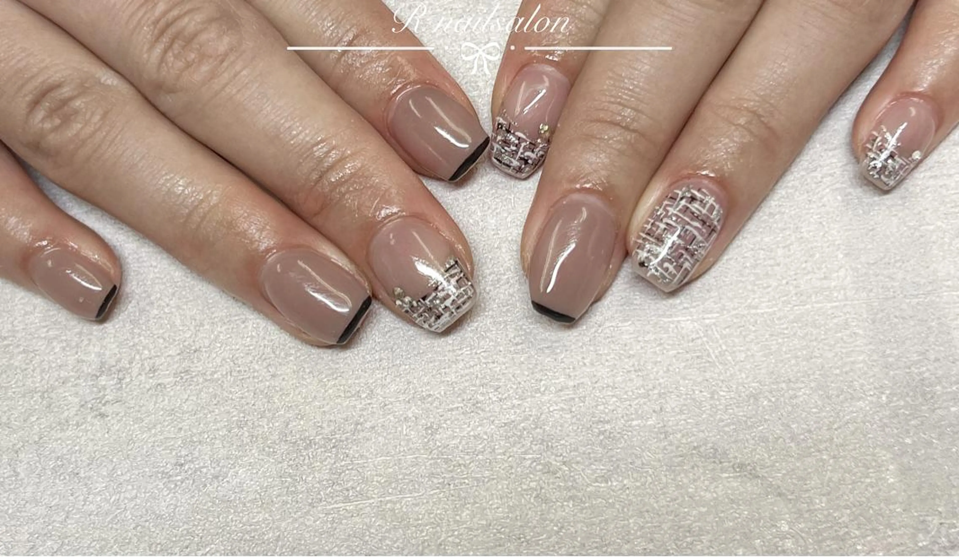 ミディアム ハンドネイル R NAILSALONのネイルデザイン