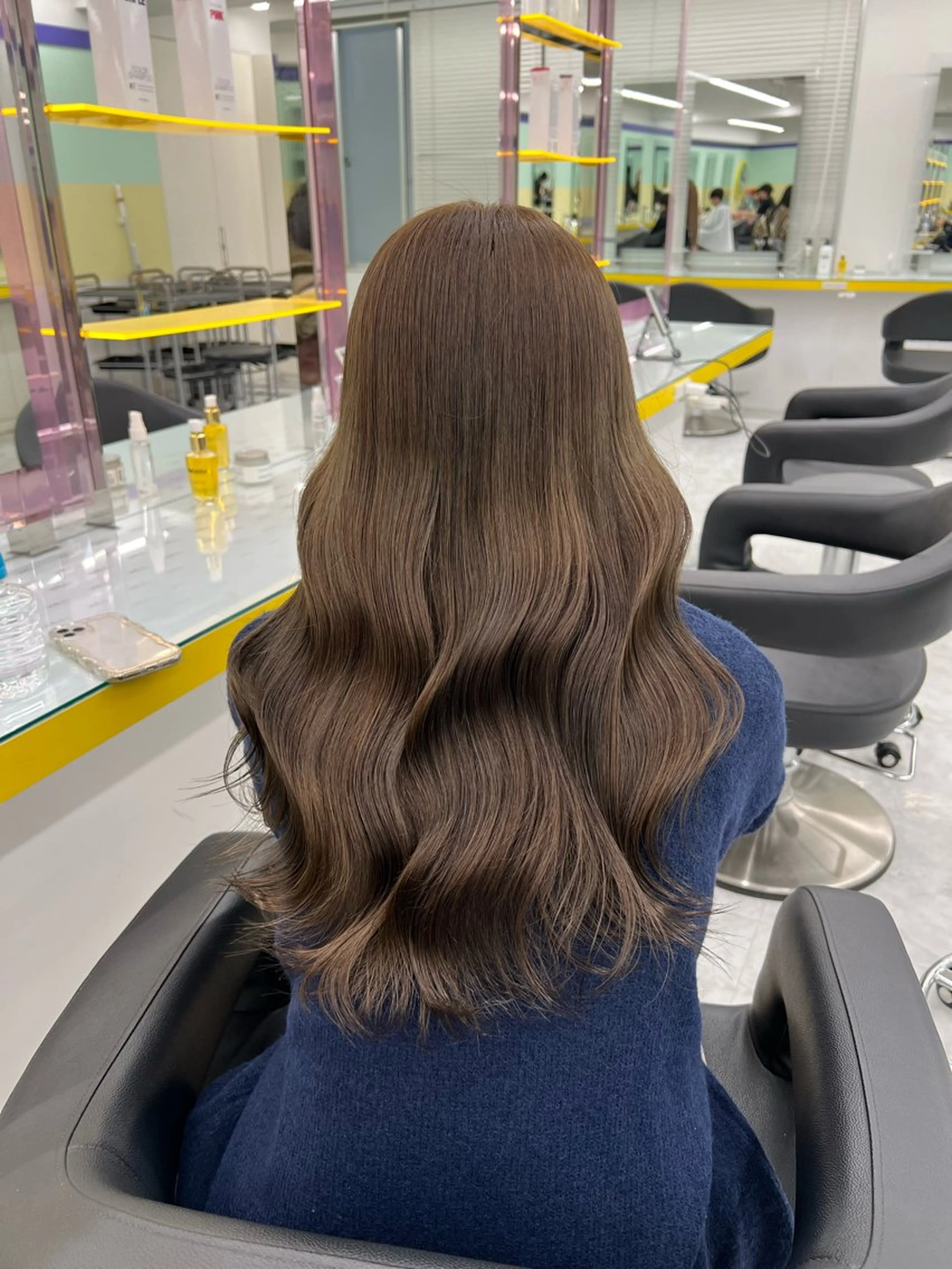セミロング ヘアカラー トリートメント ヘッドスパ 💍レイヤーカット 艶髪💍亘紘輝のヘアスタイル