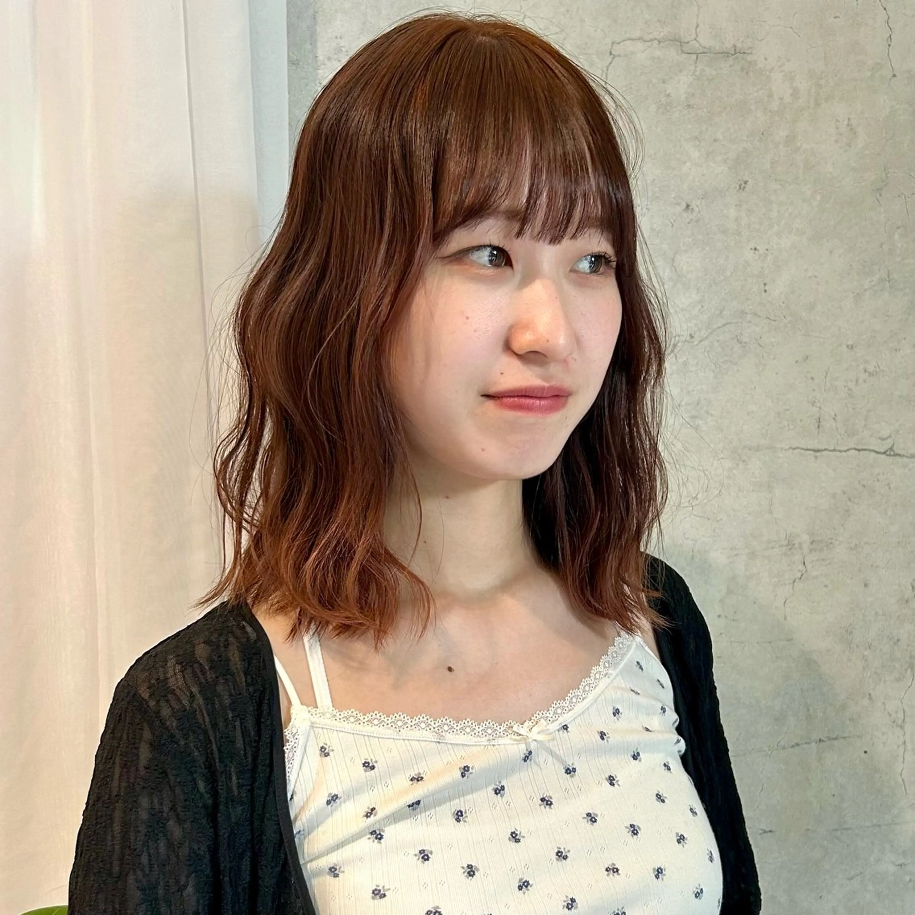 ミディアム カラー ベージュカラー オレンジ オレンジベージュ カット ヘアカラー ボブレイヤー/ ブリーチ/miyuuのヘアスタイル
