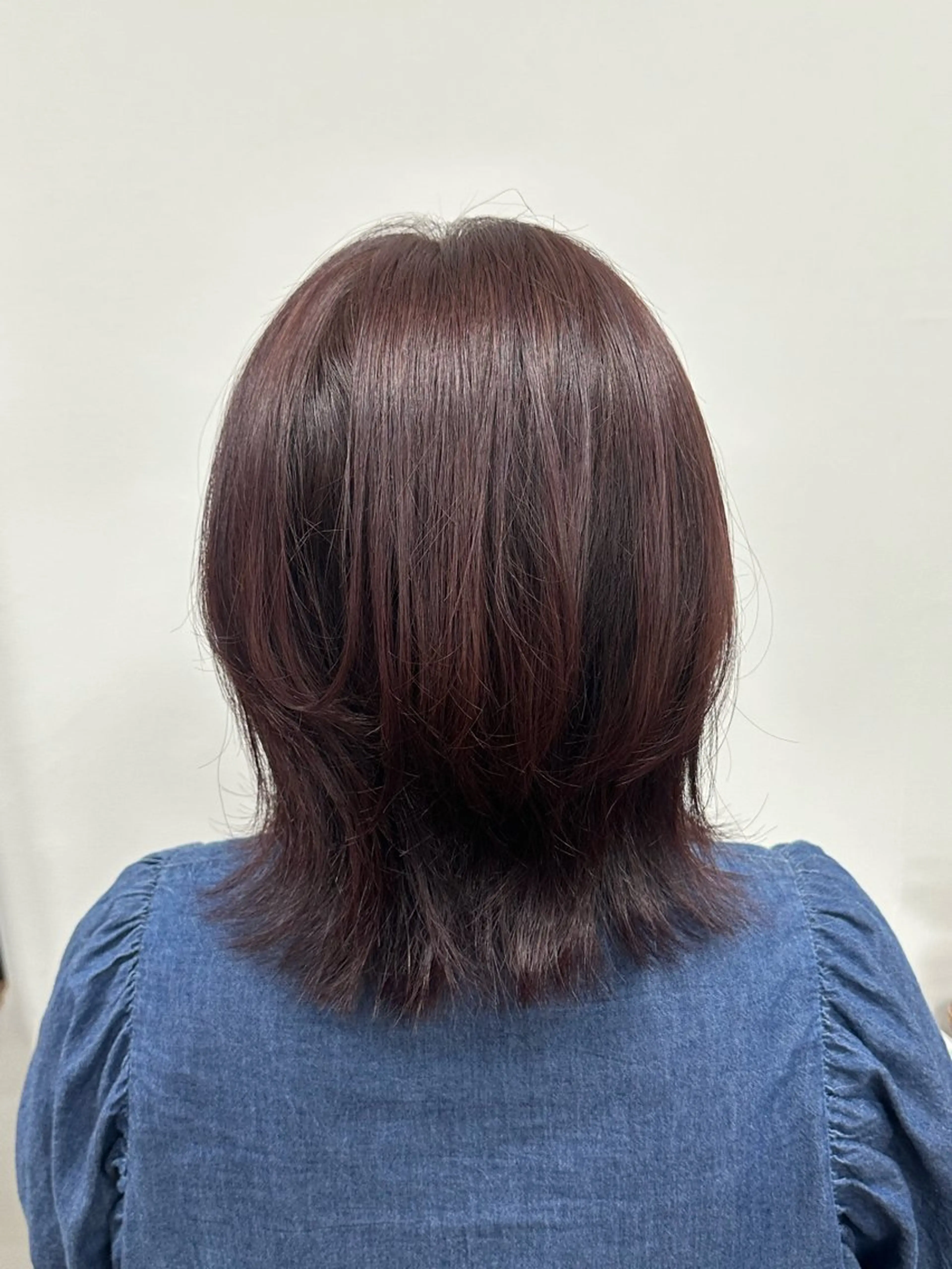 ミディアム レイヤーカット 美容室HAZAMA所属・身吉 郁哉のヘアスタイル