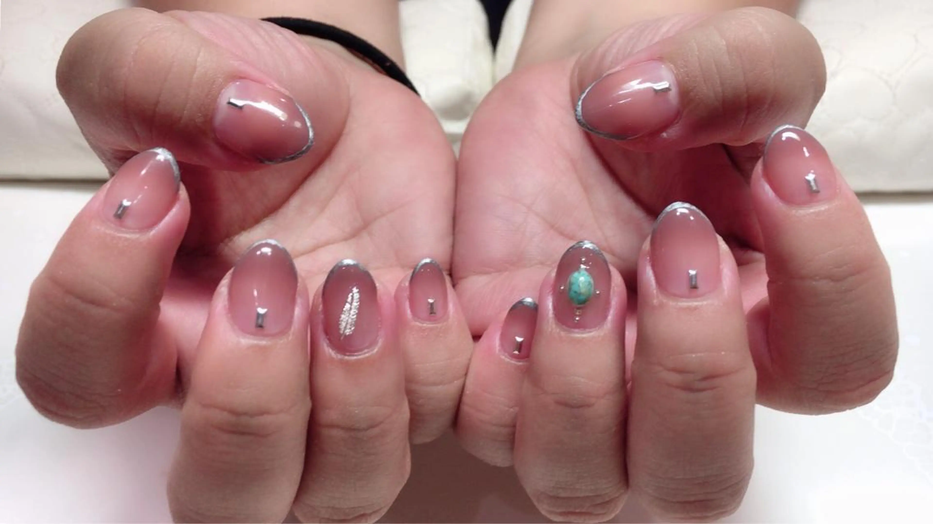 ネイル ハンドネイル フジタ エリカのネイルデザイン