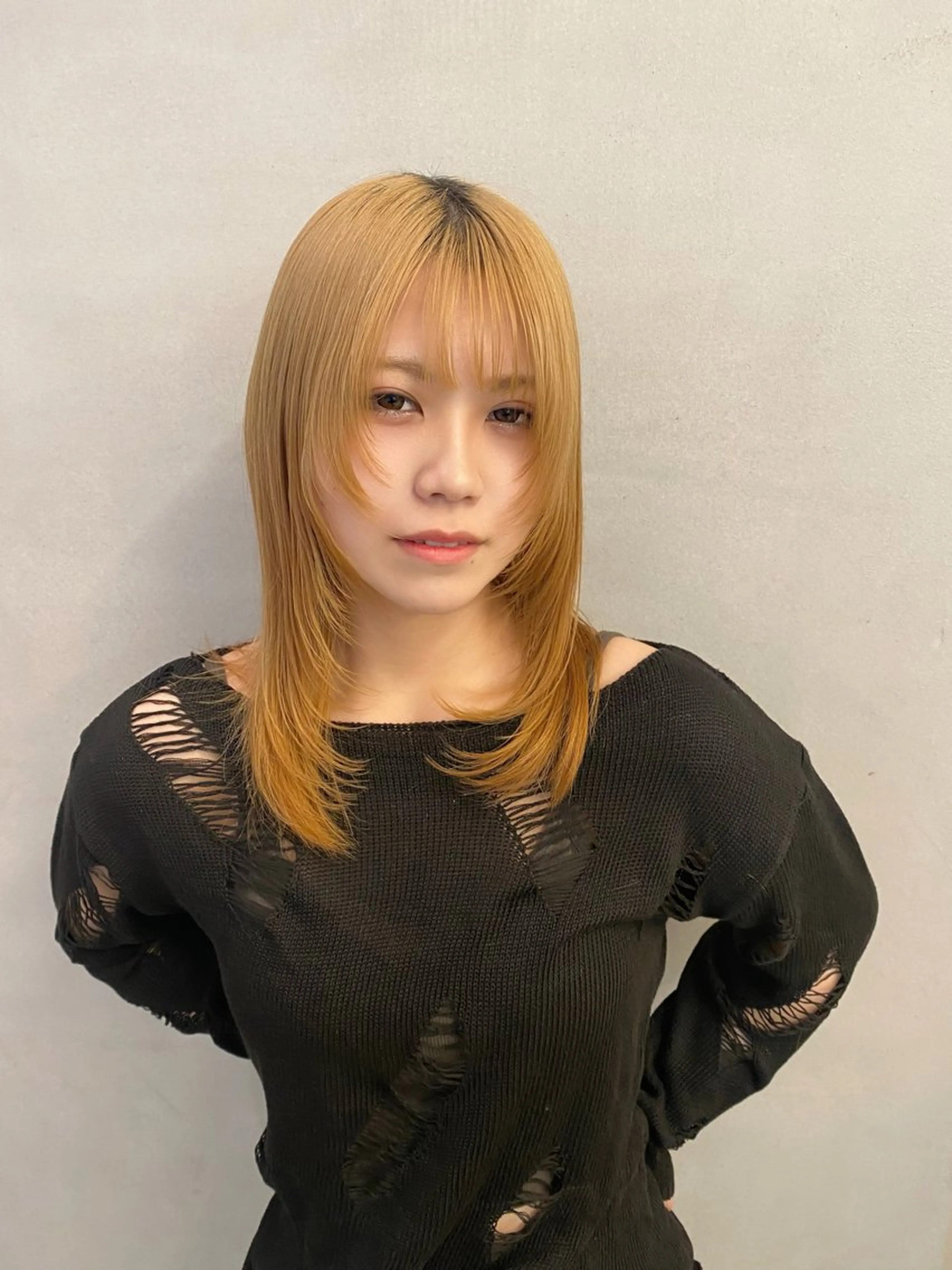 ミディアム 顔周りカット カット ♡ウルフ/レイヤー ハイトーン/yucoのヘアスタイル