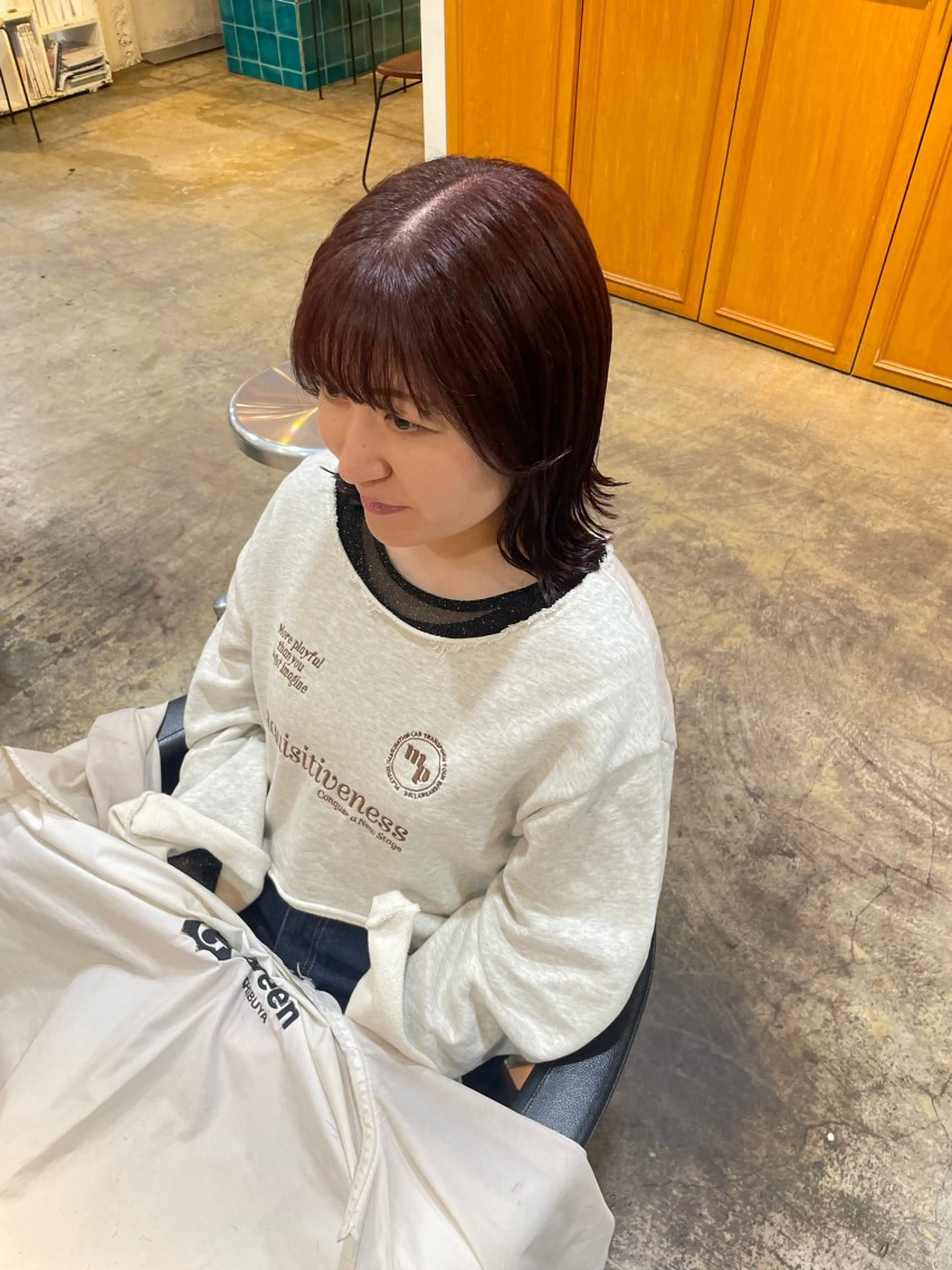 ミディアム カラー ラベンダーカラー ラベンダーピンク ピンクカラー カット ヘアカラー トリートメント MIOベージュカラー 柔らかいカラーのヘアスタイル