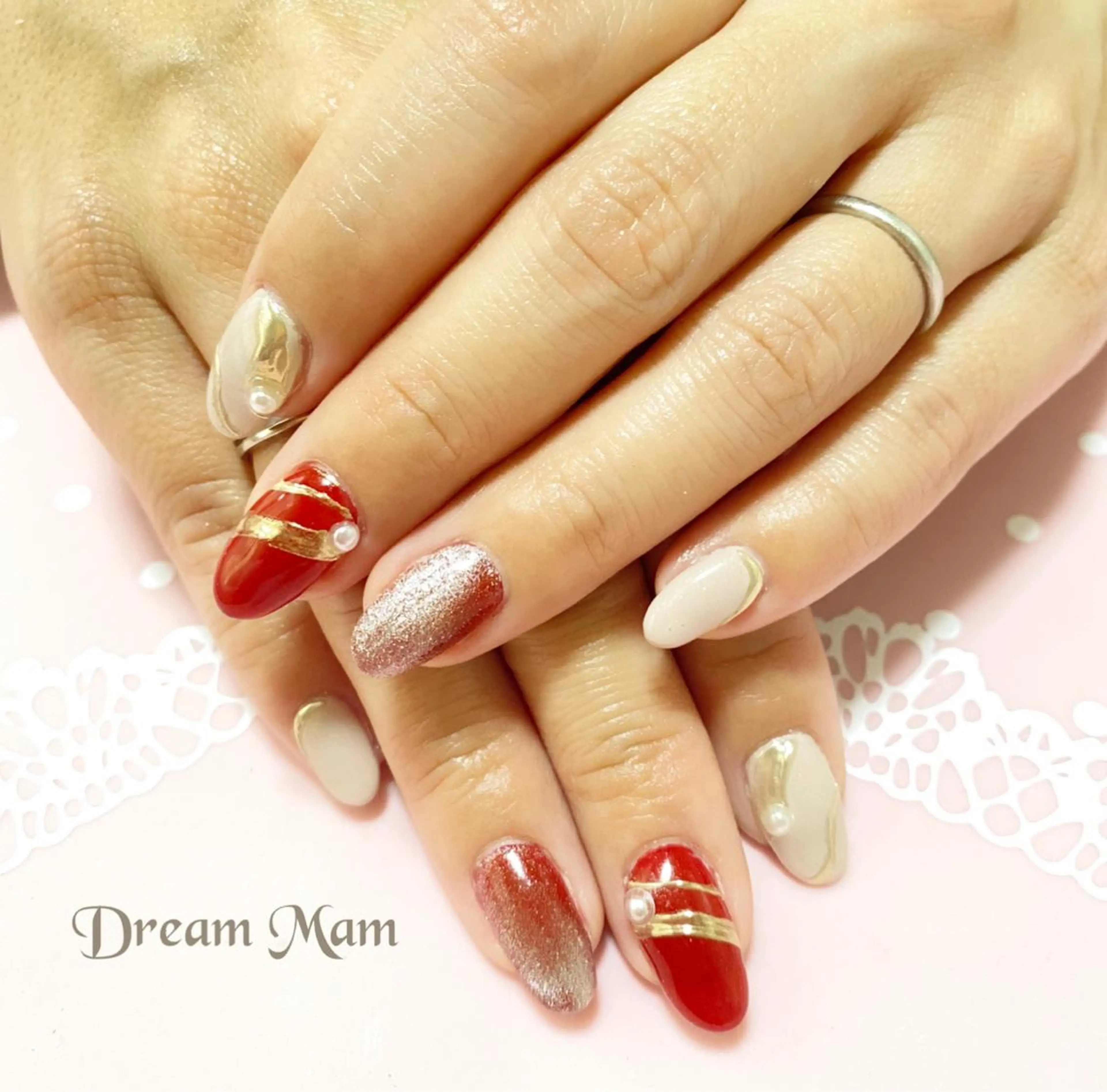 ネイル マグネットネイル 赤色 ハンドネイル Nail Salon Ｄream Mamのネイルデザイン