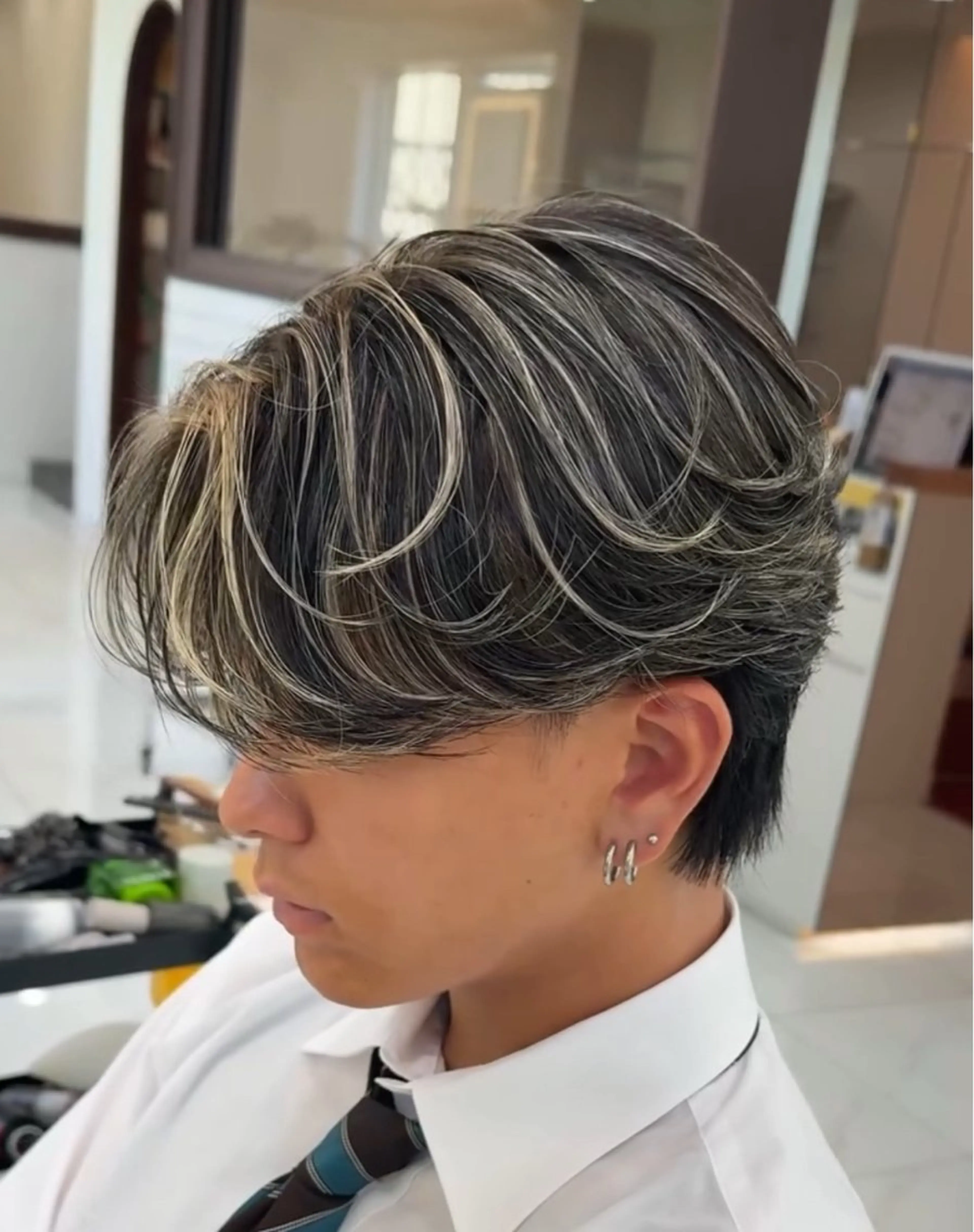 メンズ メンズハイライト メンズメッシュ カット ヘアカラー 白髪ぼかしメッシュ/ 大人メッシュ/ゆうとのヘアスタイル