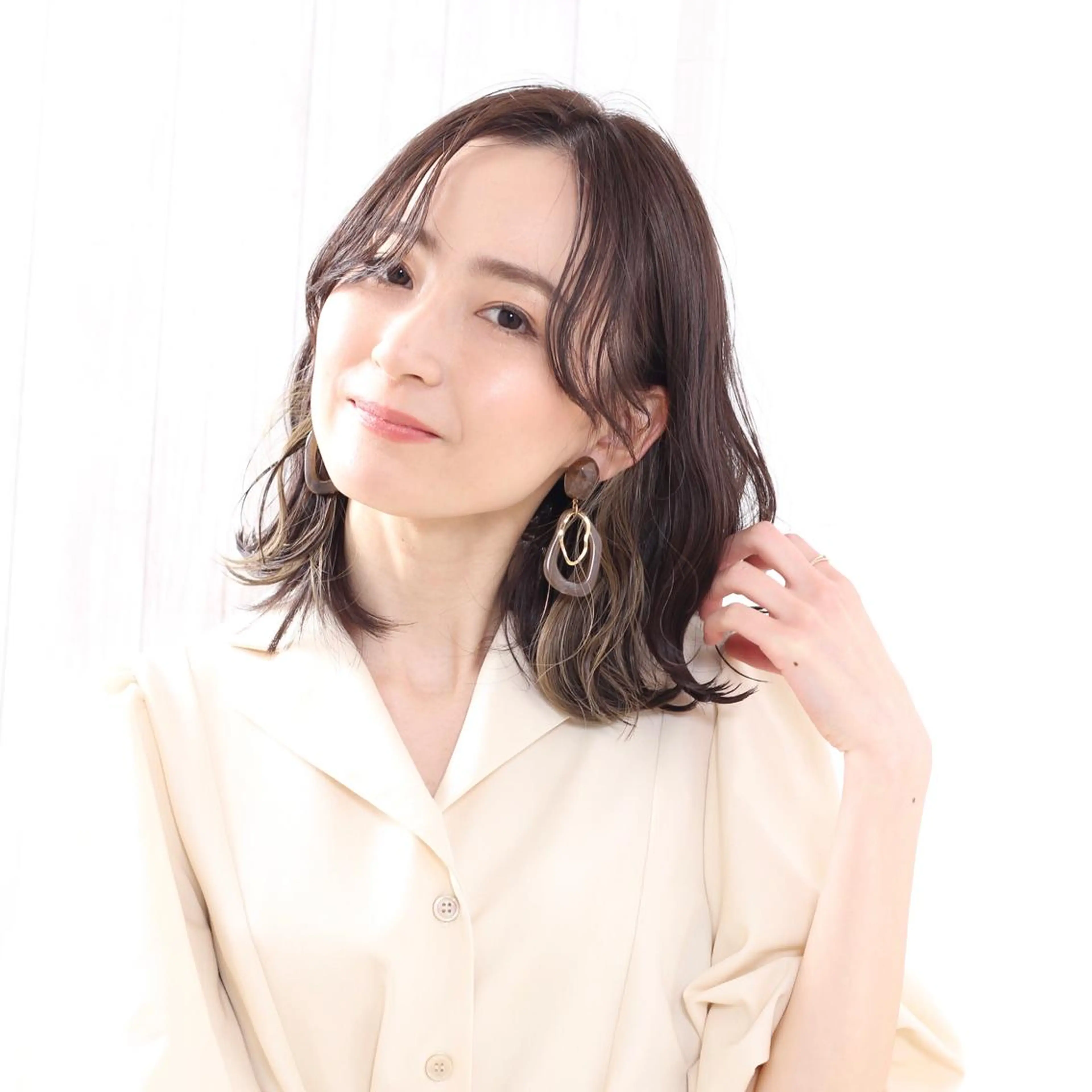ミディアム 🎴イトウユウ🎴 #話さない美容師のヘアスタイル