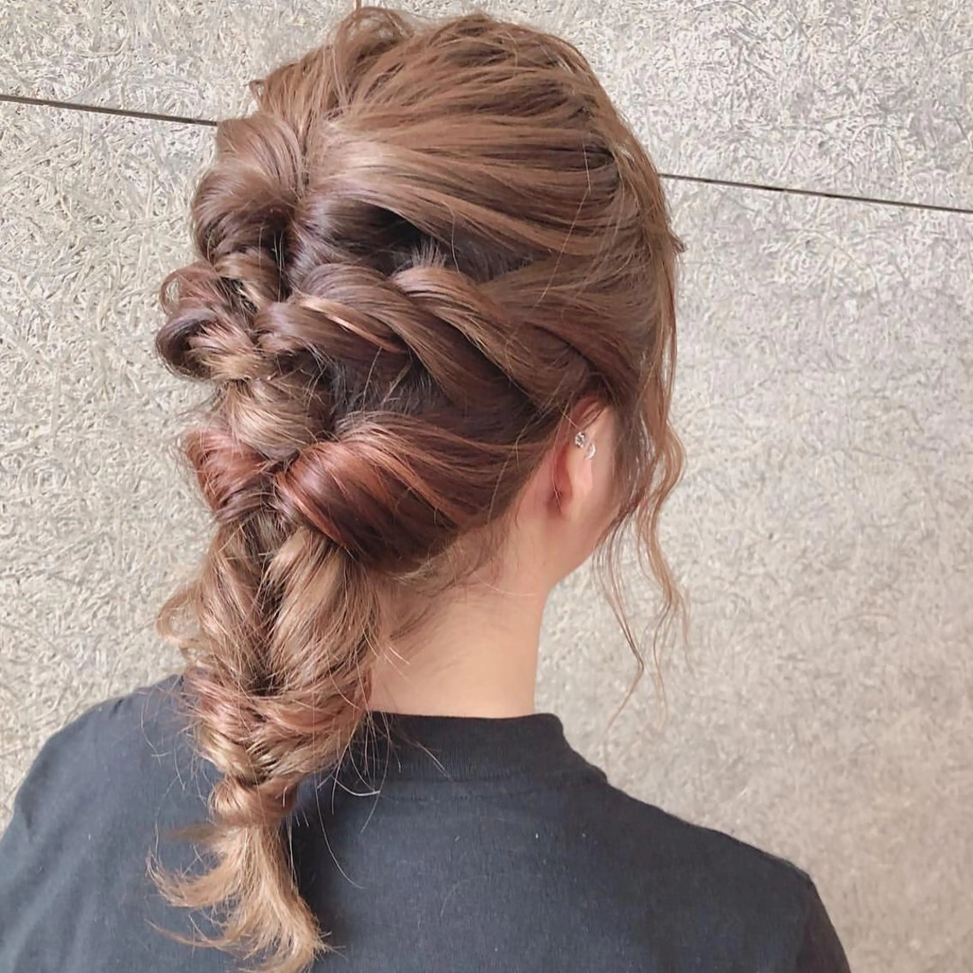 ミディアム カラー ヘアアレンジ インナーカラー 川越 輝梨奈のヘアスタイル