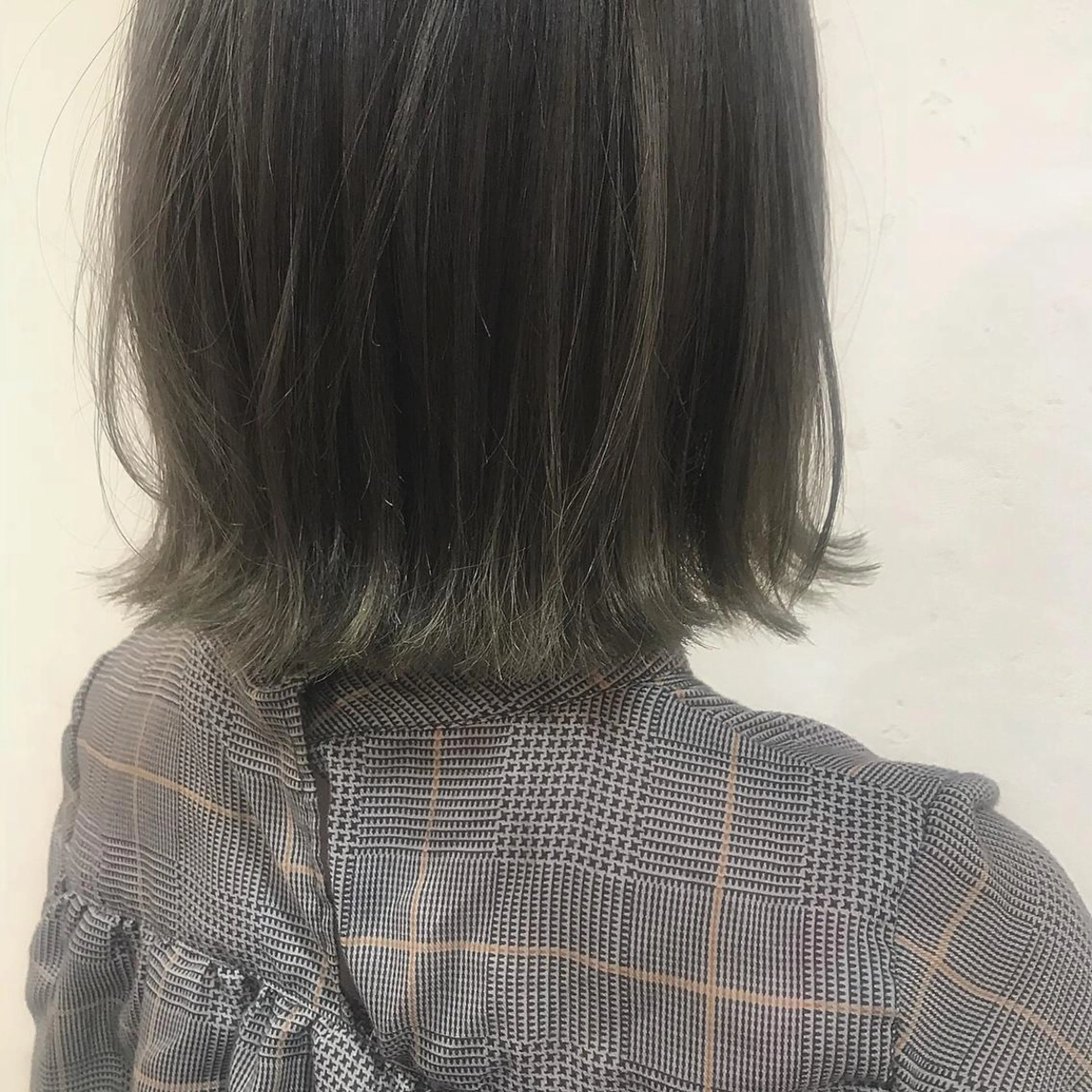 ミディアム カラー 中村 瑞希のヘアスタイル