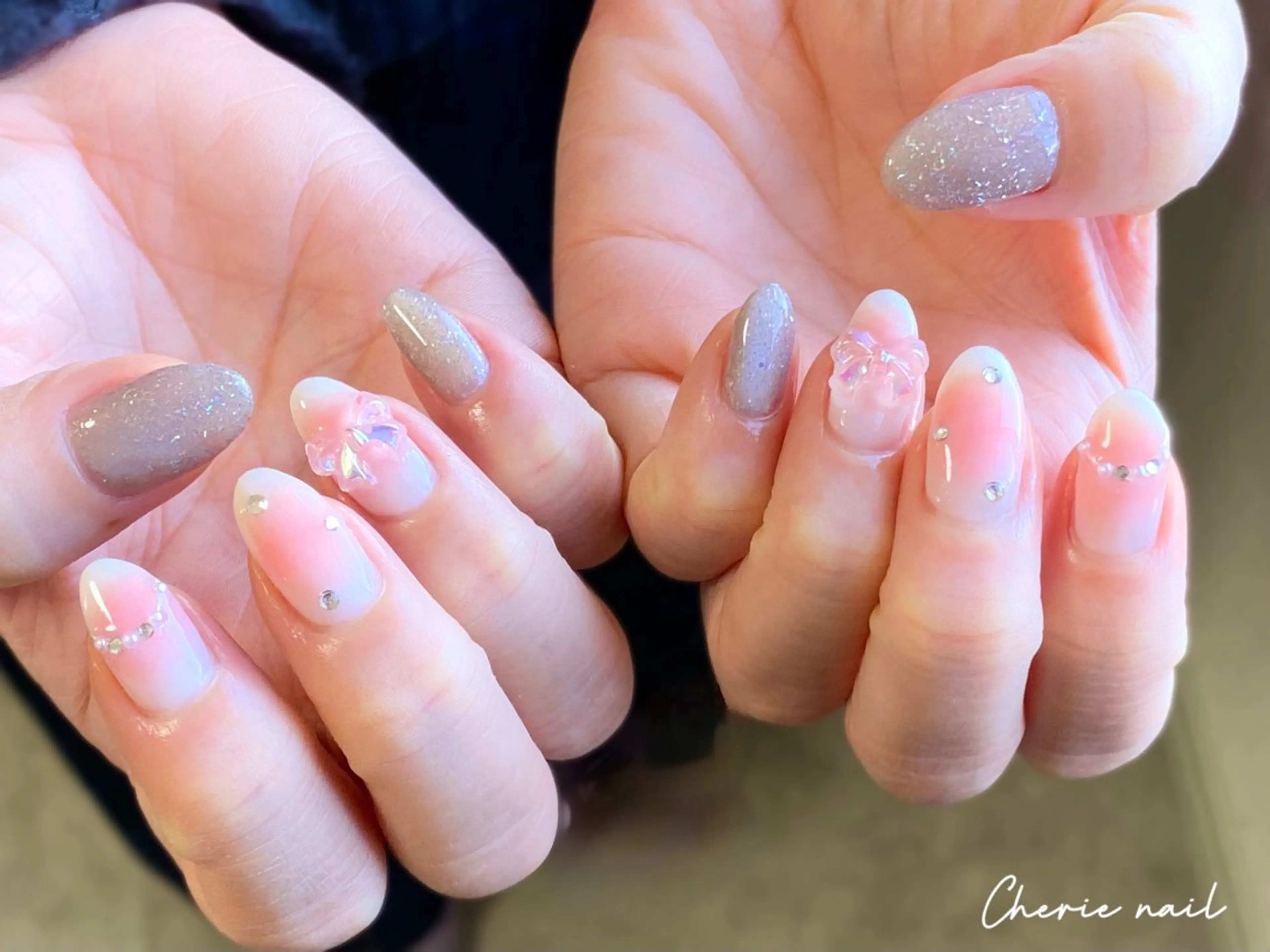 ネイル チークネイル ジェルネイル ラメ(グリッター) マグネットネイル ピンク ハンドネイル Cherienail yunaのネイルデザイン