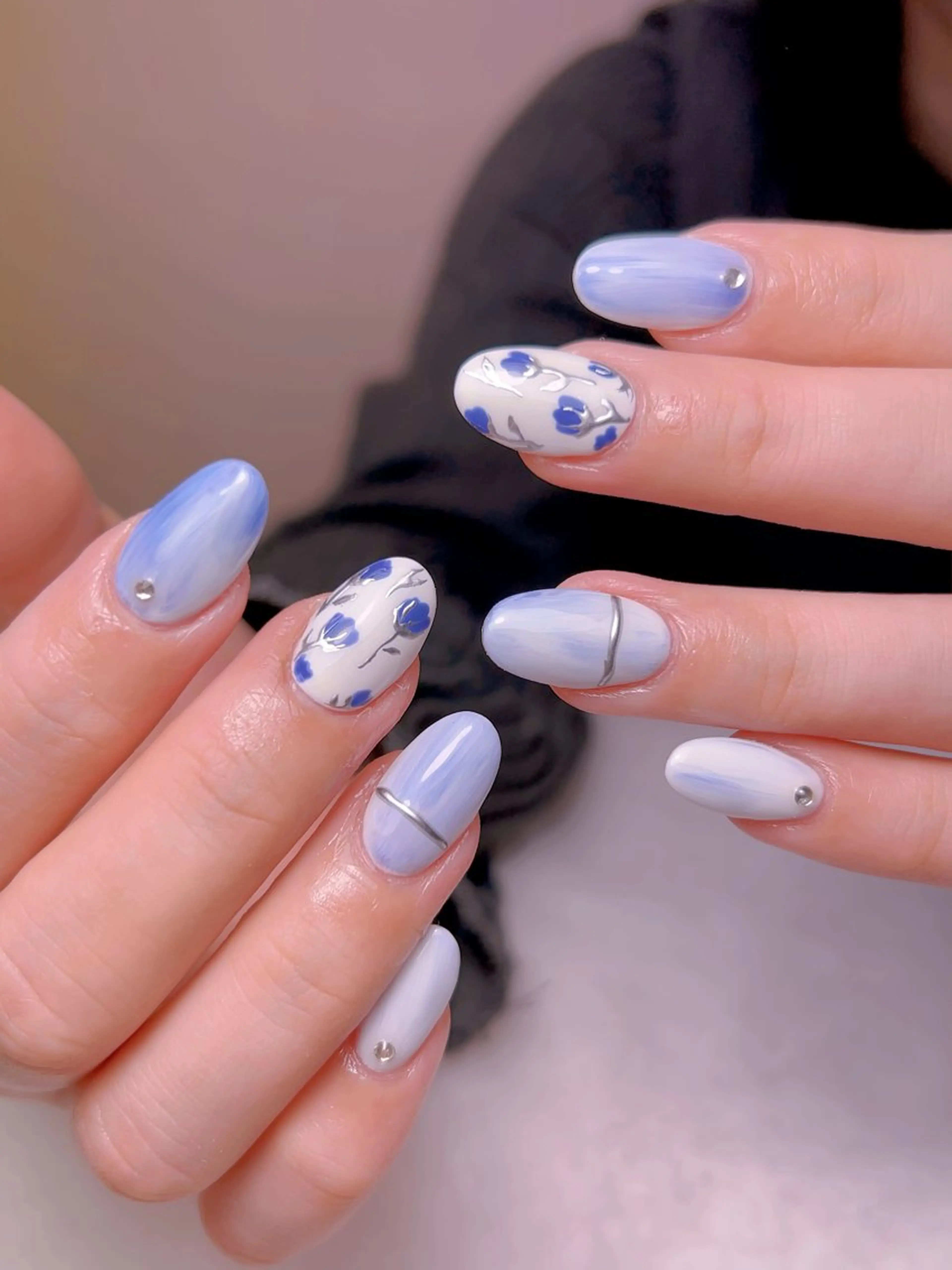 ネイル フレンチネイル ジェルネイル グラデーション 韓国ネイル マグネットネイル ハンドネイル 【長さ出し】 IRIS NAILのネイルデザイン