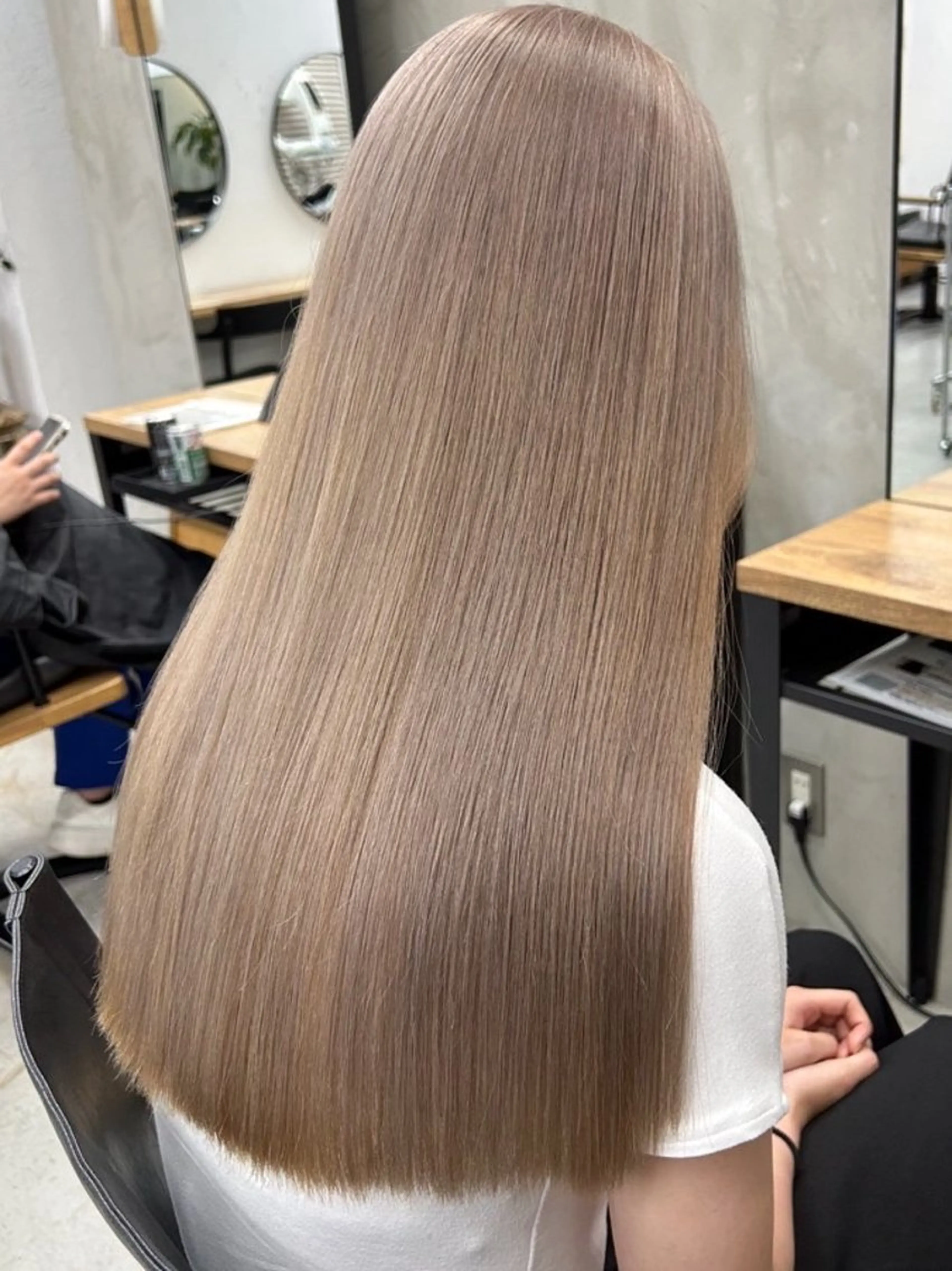 ロング カラー ヘアカラー 🫐寒色系カラー 🫐ヤマナカリリカのヘアスタイル