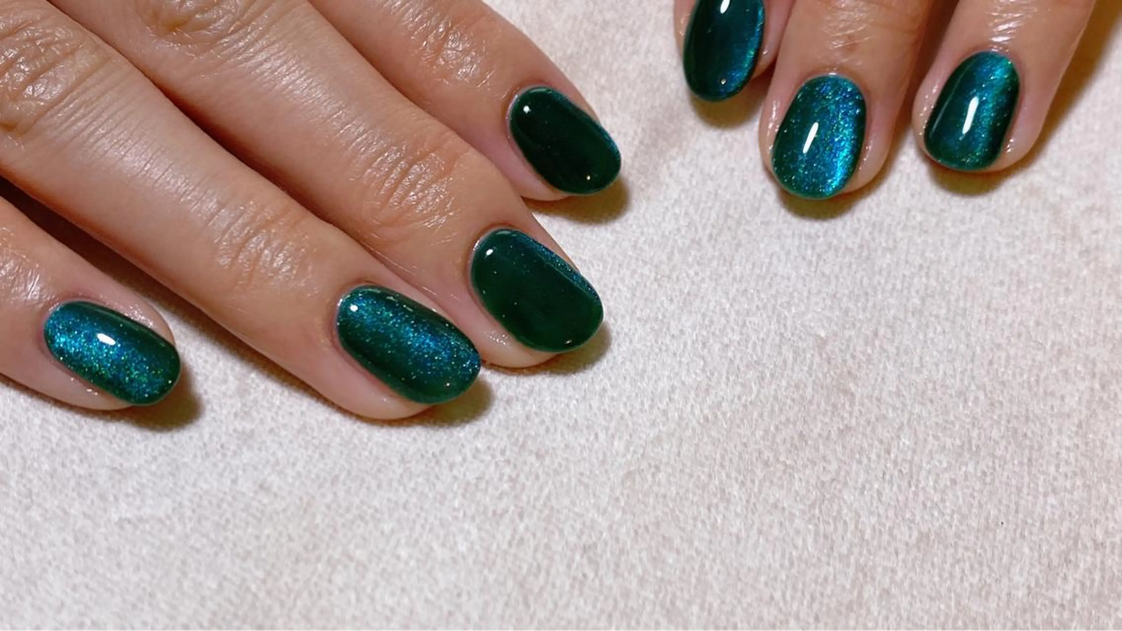 ネイル ジェルネイル マグネットネイル ハンドネイル Nail Room Bellisのネイルデザイン