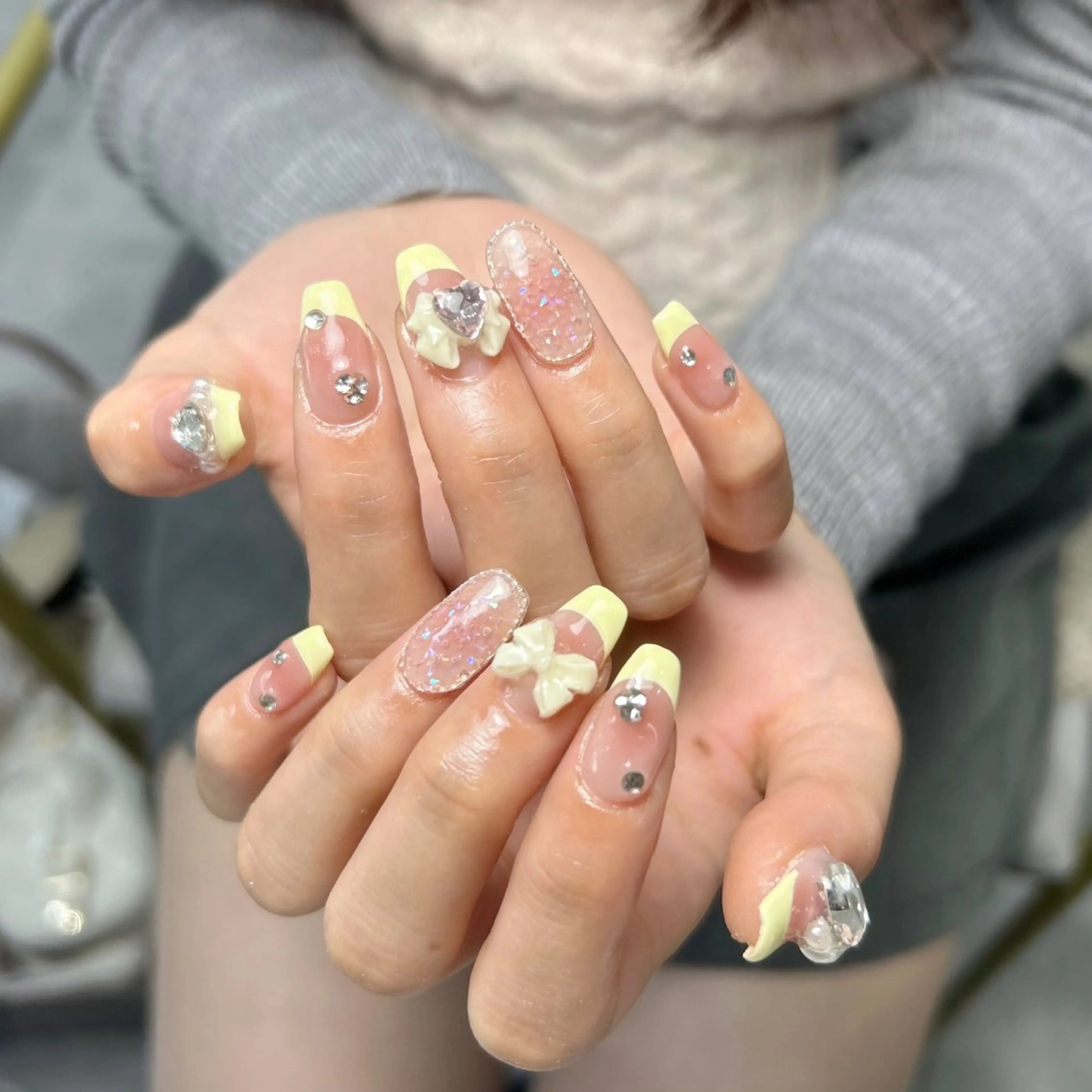 ネイル フレンチネイル キラキラネイル ハンドネイル ハンドケア 🫧M. nailsのネイルデザイン