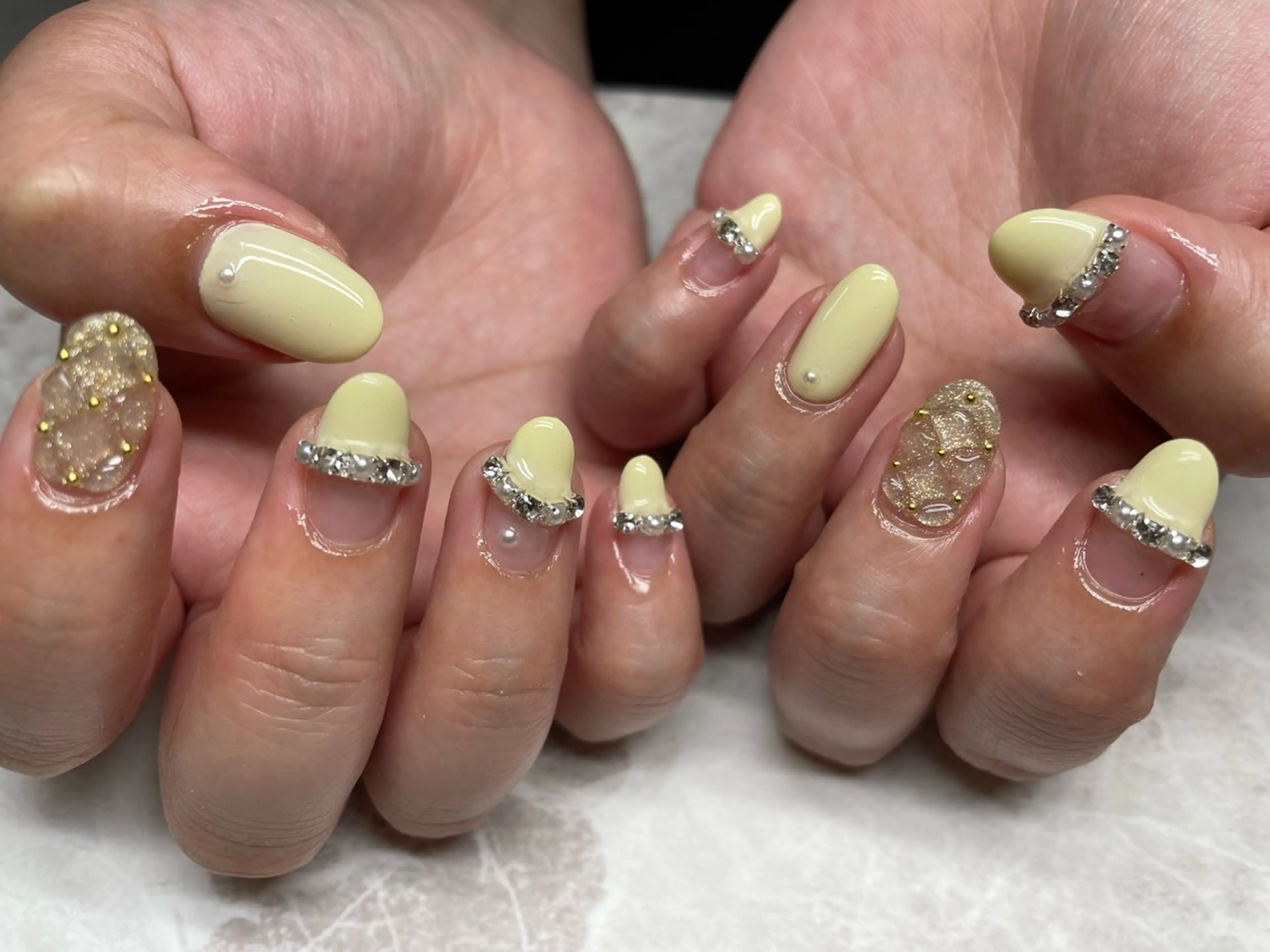 ネイル ハンドネイル Roi〈ロワ〉 Minakoのネイルデザイン