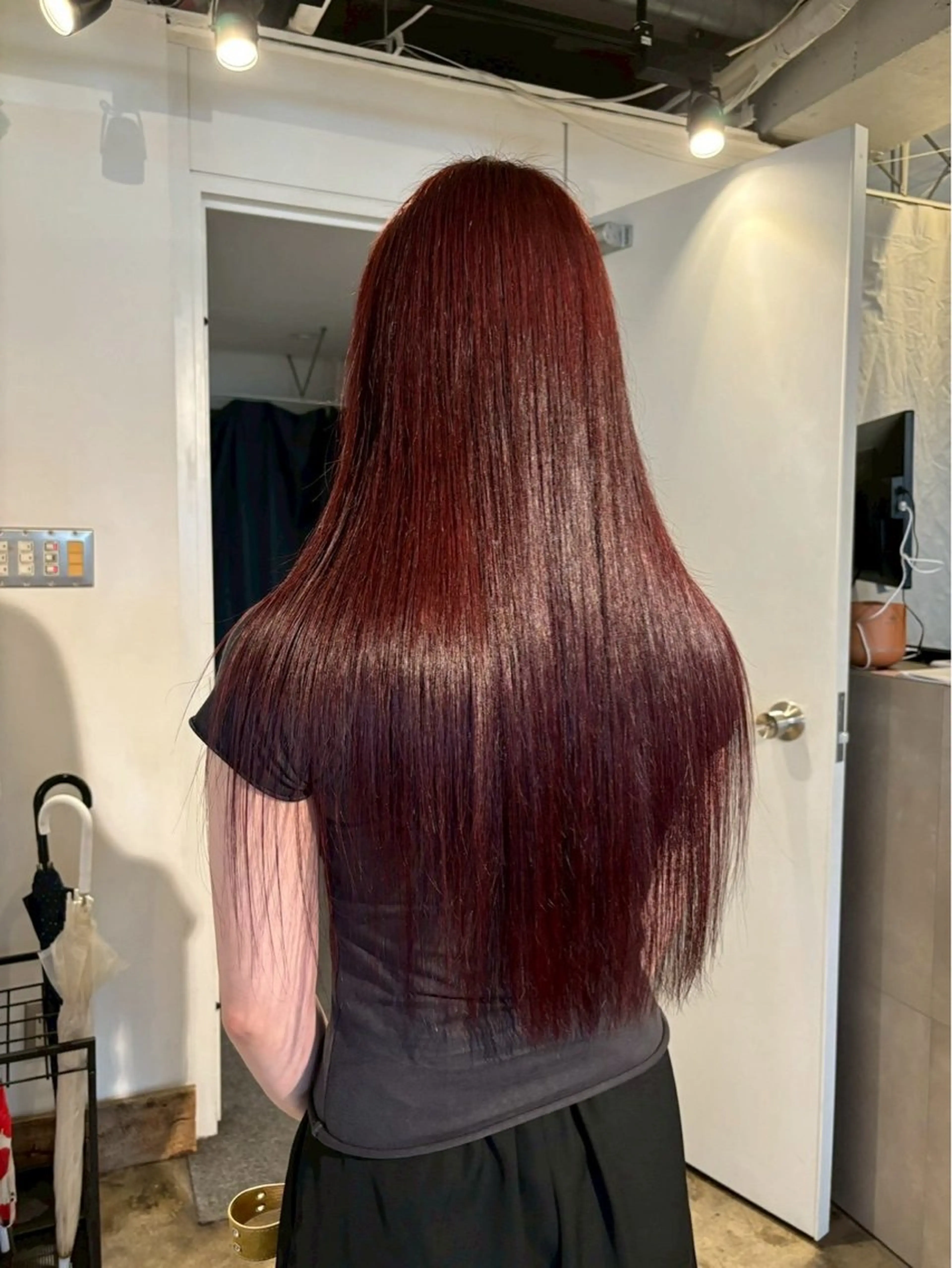 ロング カラー ブリーチ ブラウンカラー カシス ブリーチなしカラー ピンクカラー ヘアカラー トリートメント Neut’所属・ブリーチなしカラー/ メンズパーマ/AMIのヘアスタイル