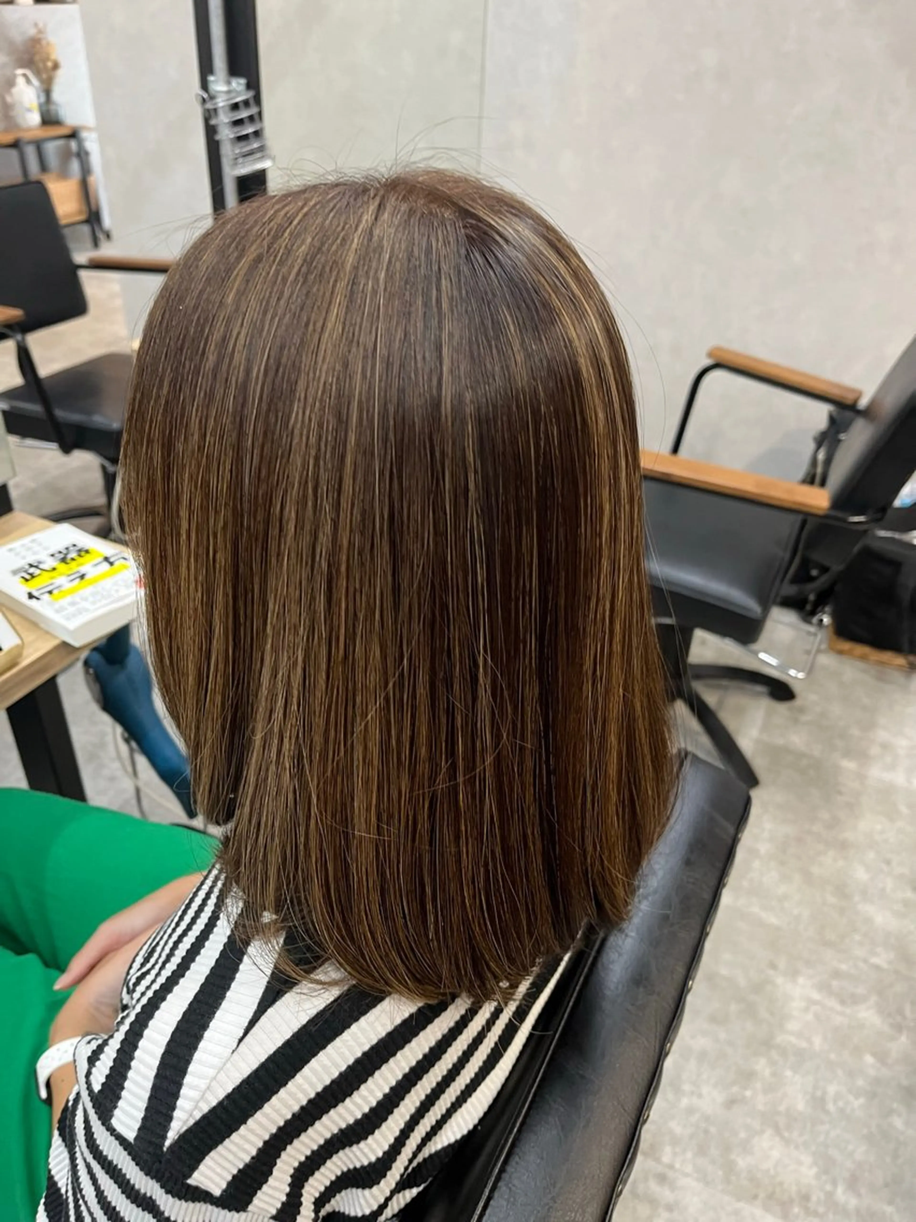 セミロング カラー ハイライトカラー ハイライト カット ヘアカラー トリートメント Lamie所属・大人女子&髪改善専門 Nobuフリーランスのヘアスタイル