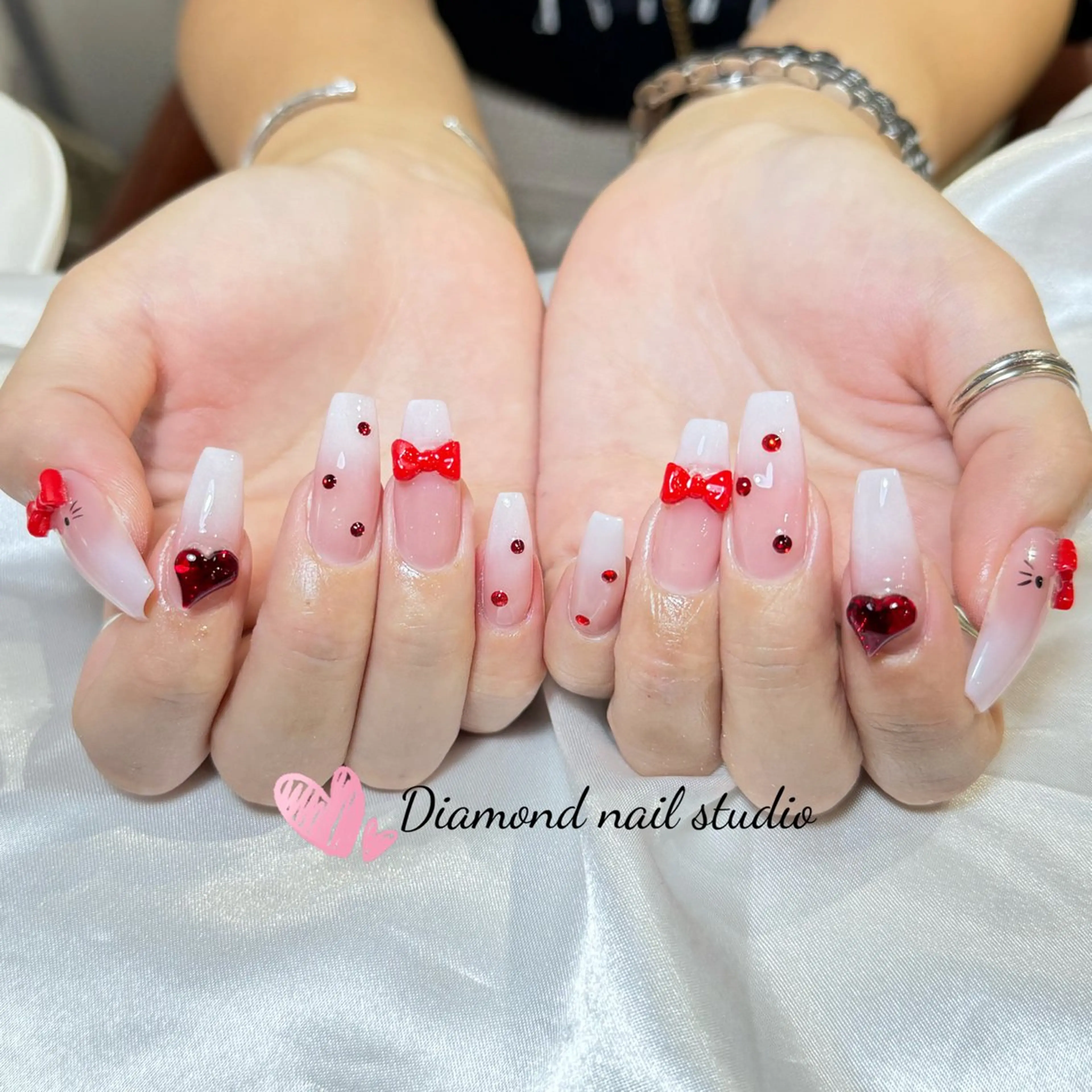 ネイル ハンドネイル ハンドケア Saki 🍒のネイルデザイン