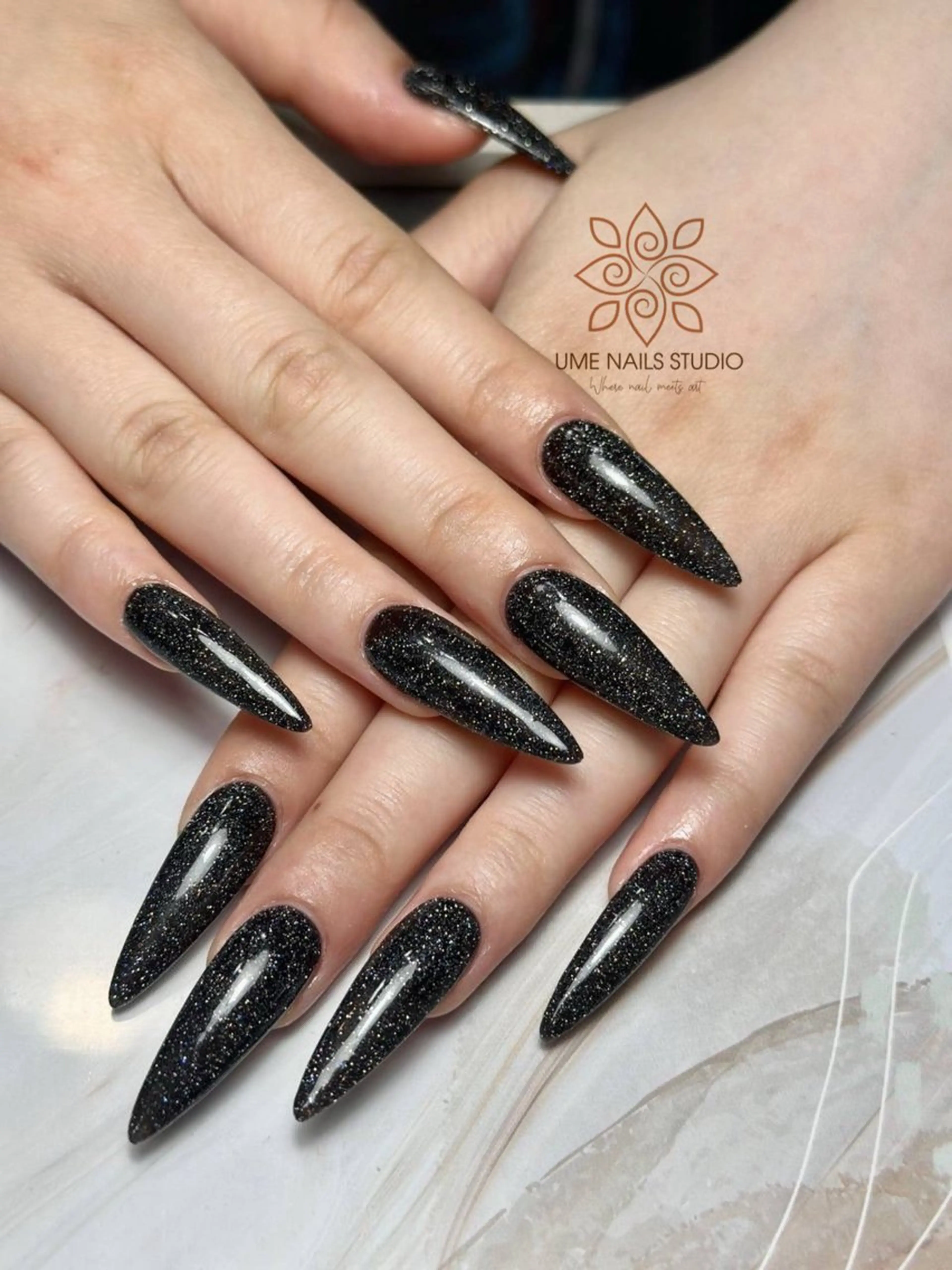 ネイル チークネイル クリアネイル ガーリー キラキラネイル 韓国ネイル ハンドネイル Ume Nail Studioのネイルデザイン