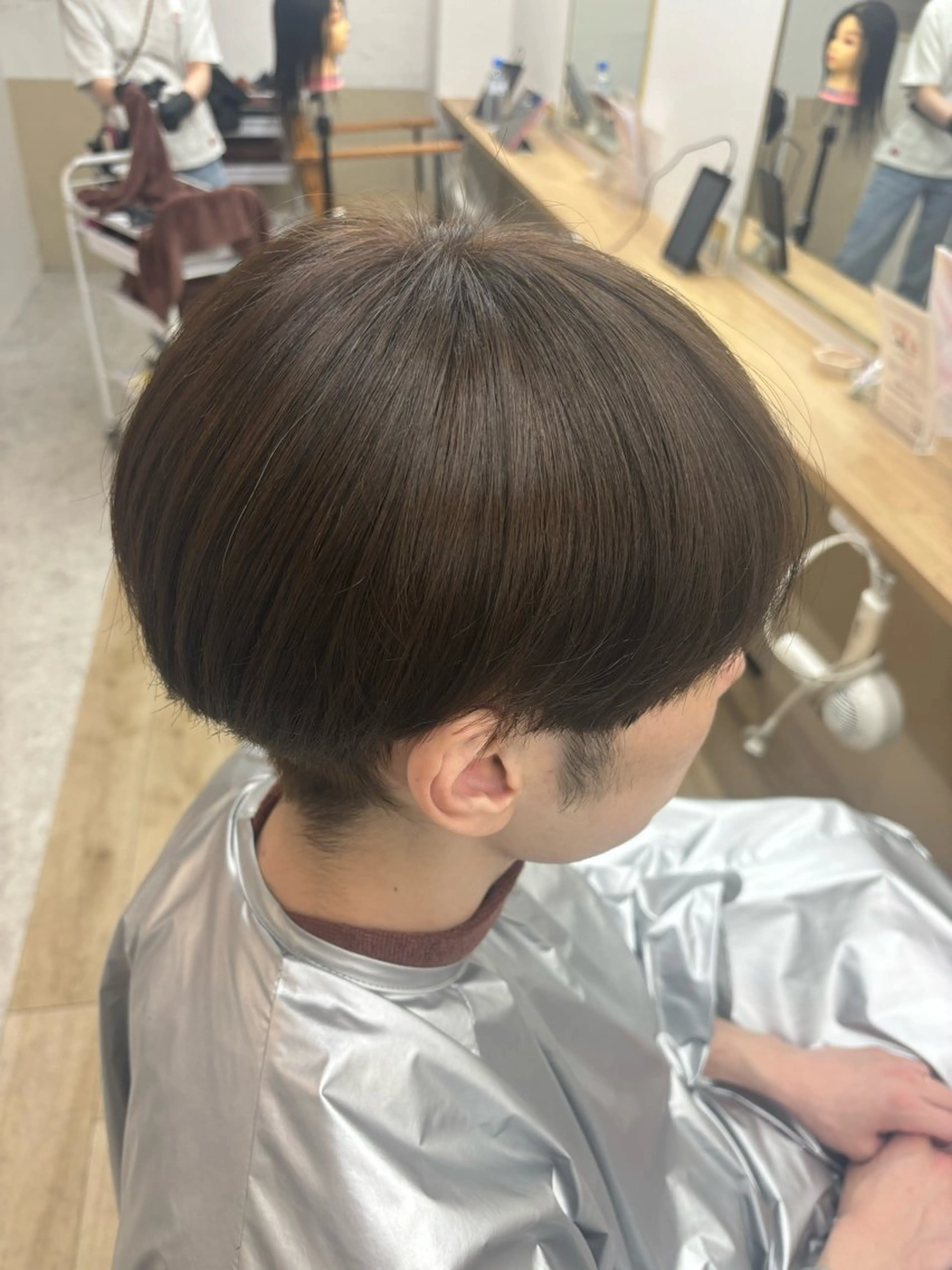 ショート カラー メンズ ベージュカラー オリーブベージュ universe Mizuki🎀のヘアスタイル