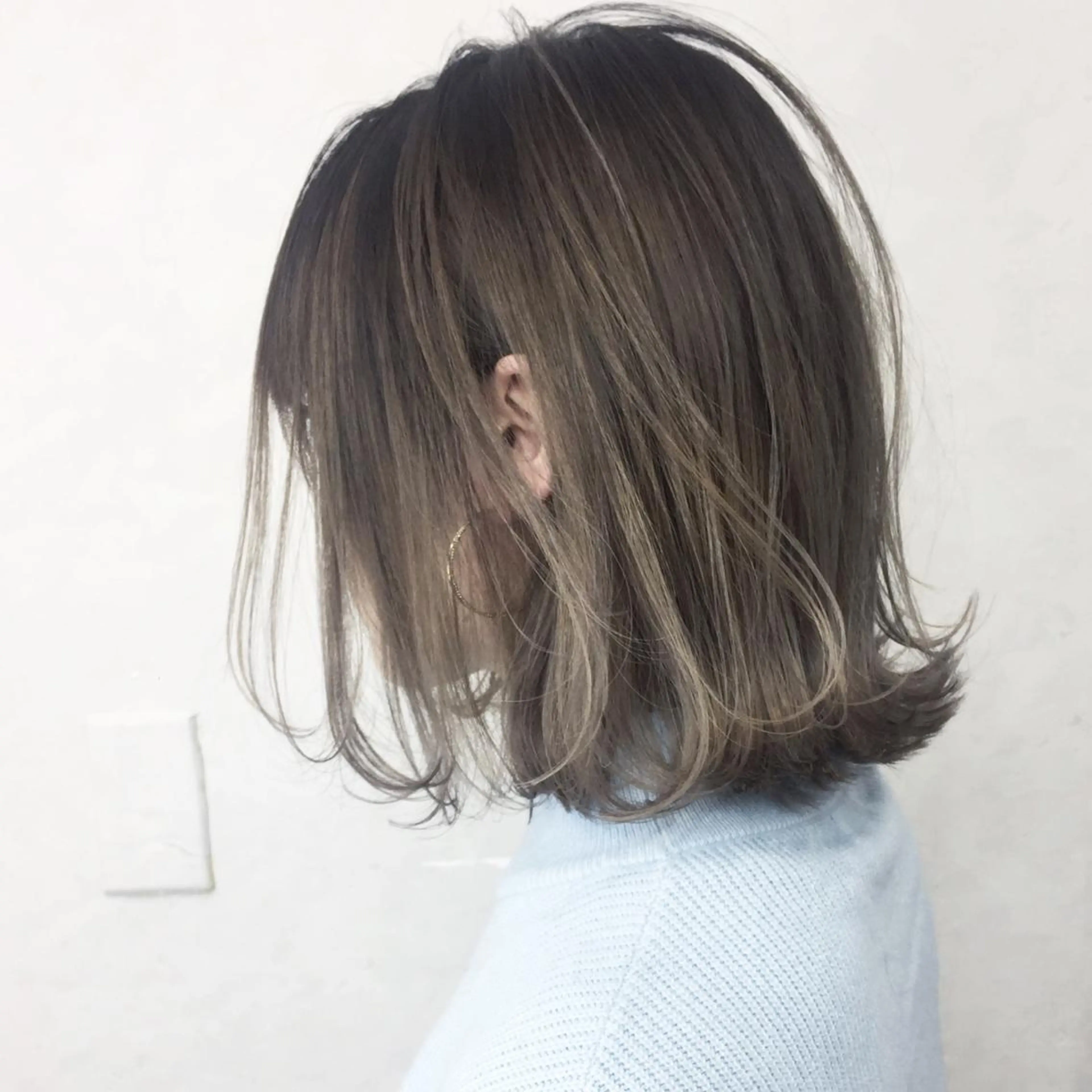ミディアム レイヤーカット pigment所属・♡MIHO♡ スタイリストのヘアスタイル